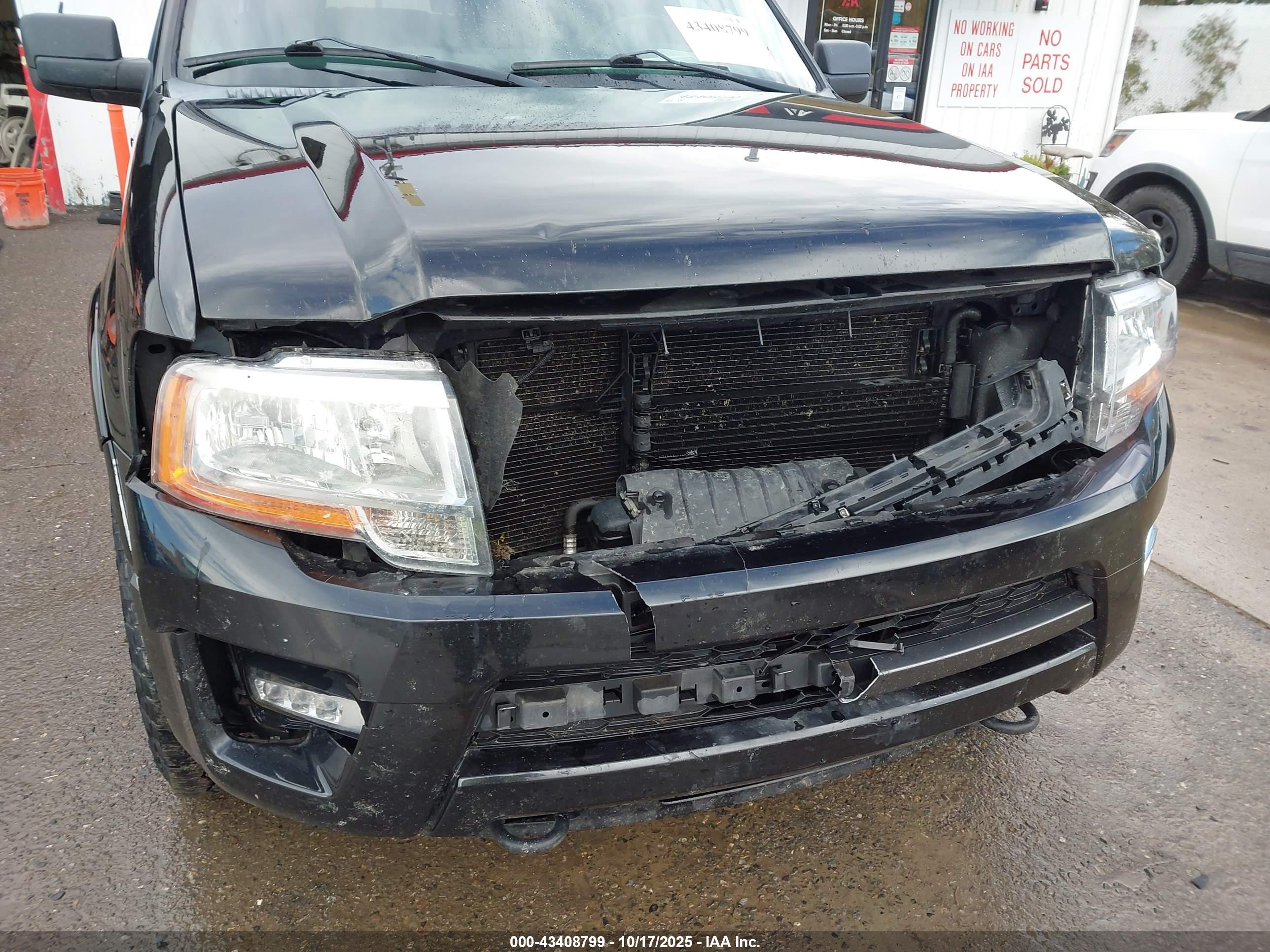 FORD EXPEDITION image 6