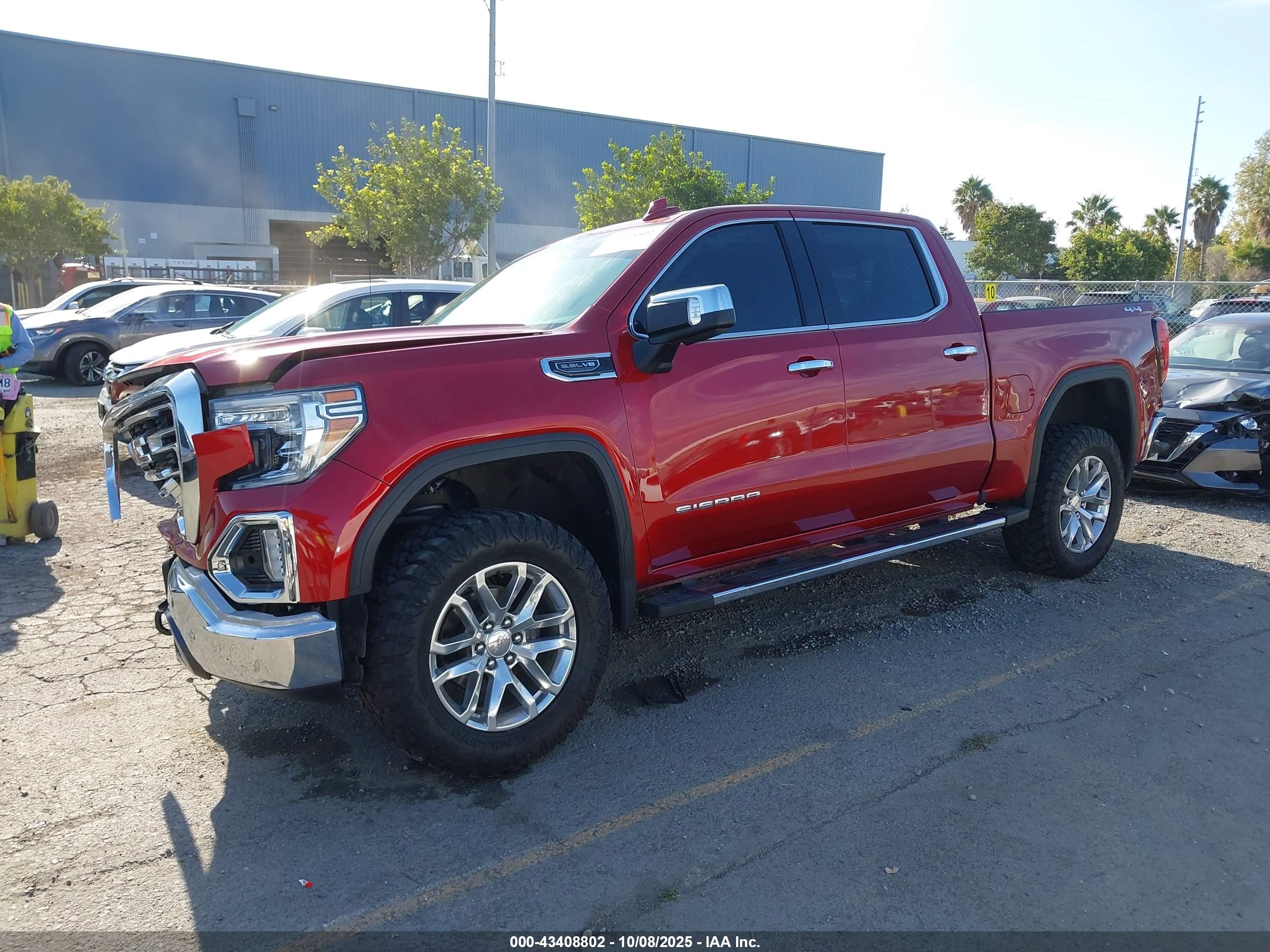 GMC SIERRA image 2
