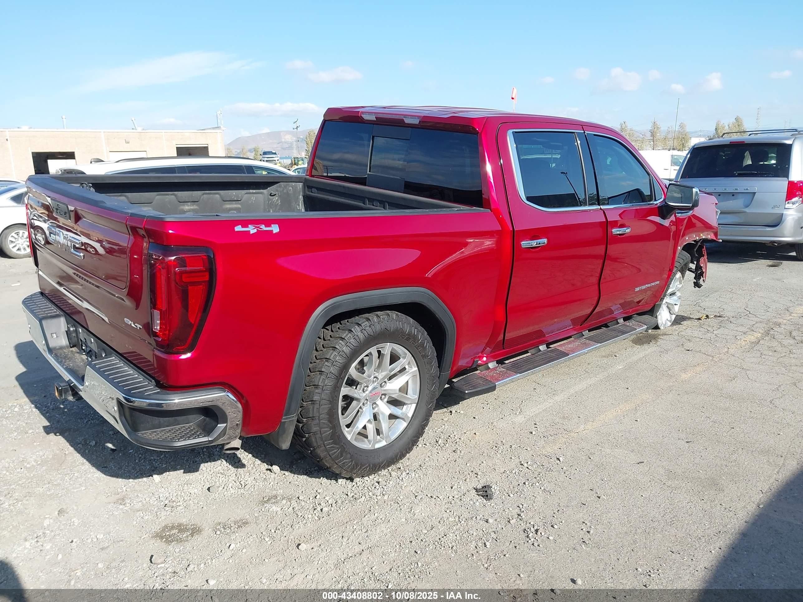 GMC SIERRA image 4