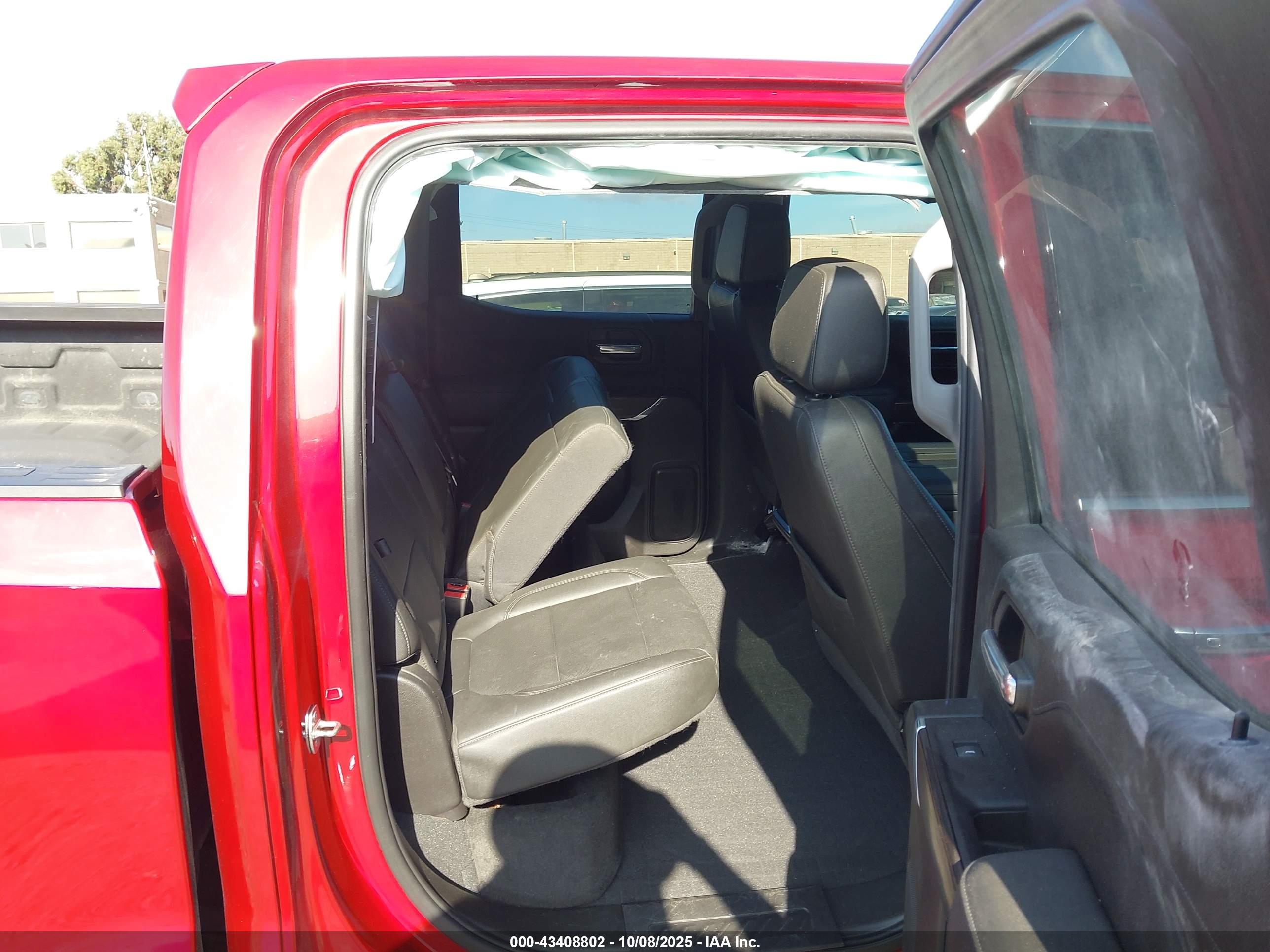 GMC SIERRA image 8