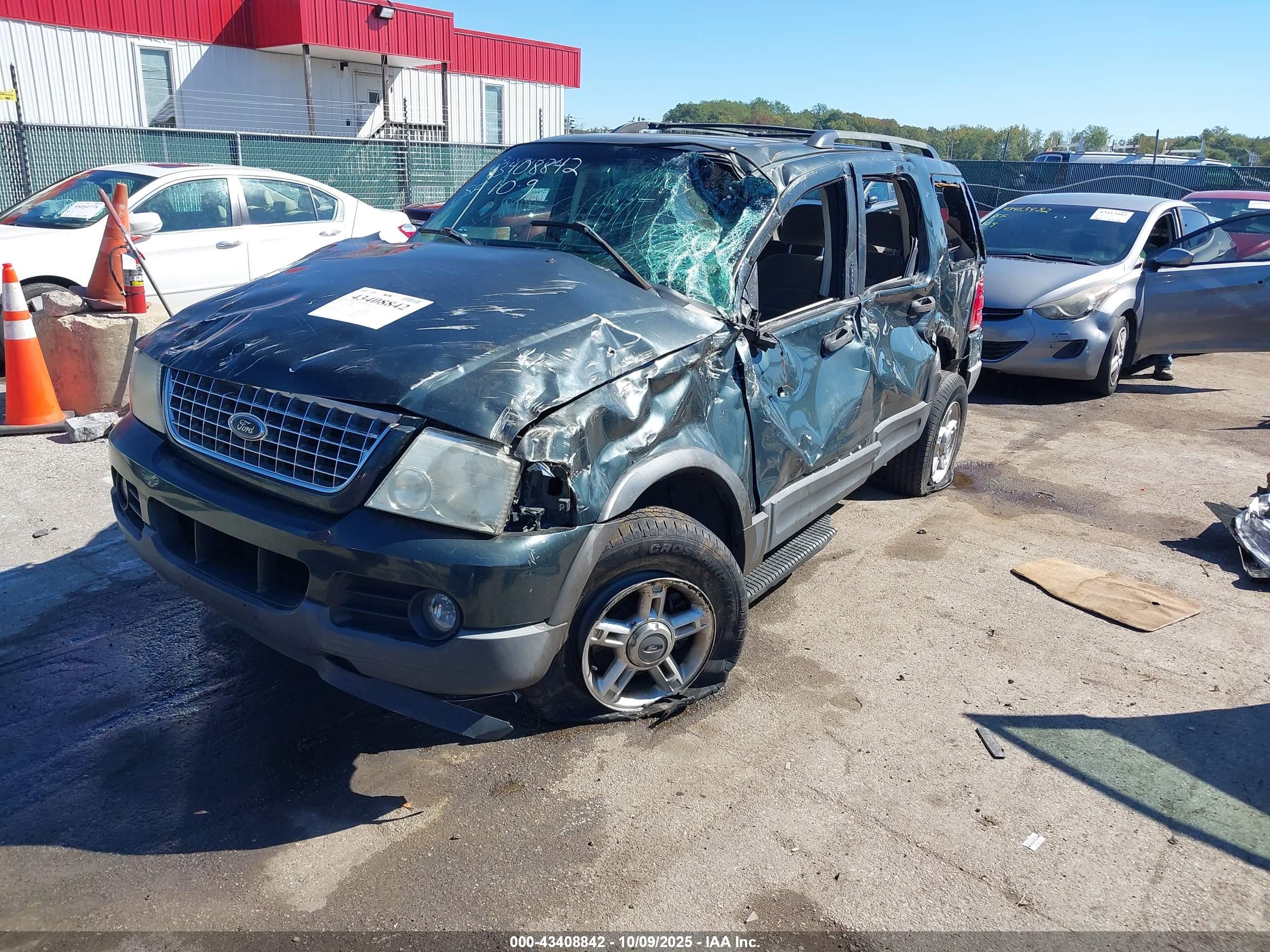 FORD EXPLORER image 2