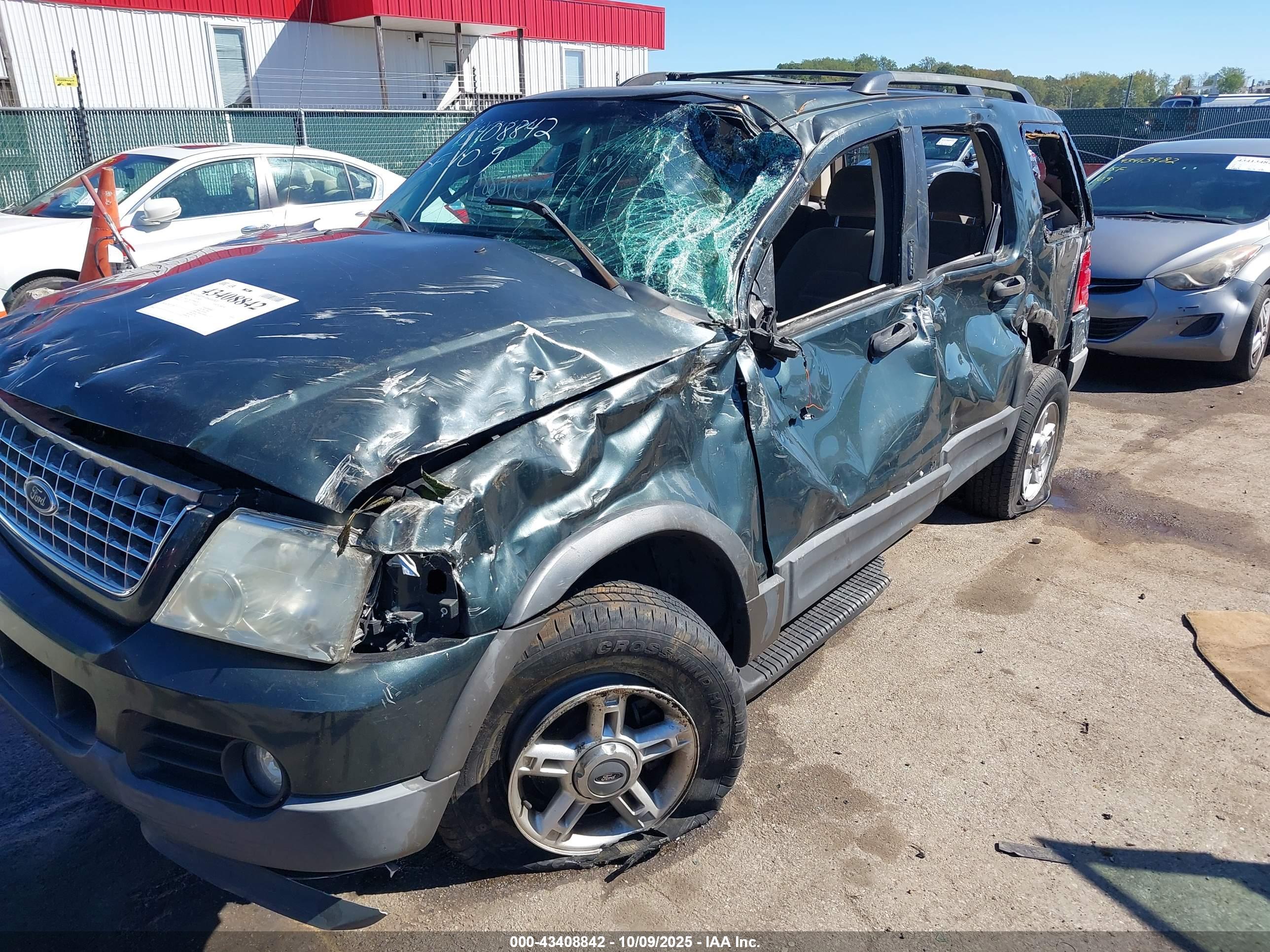 FORD EXPLORER image 6