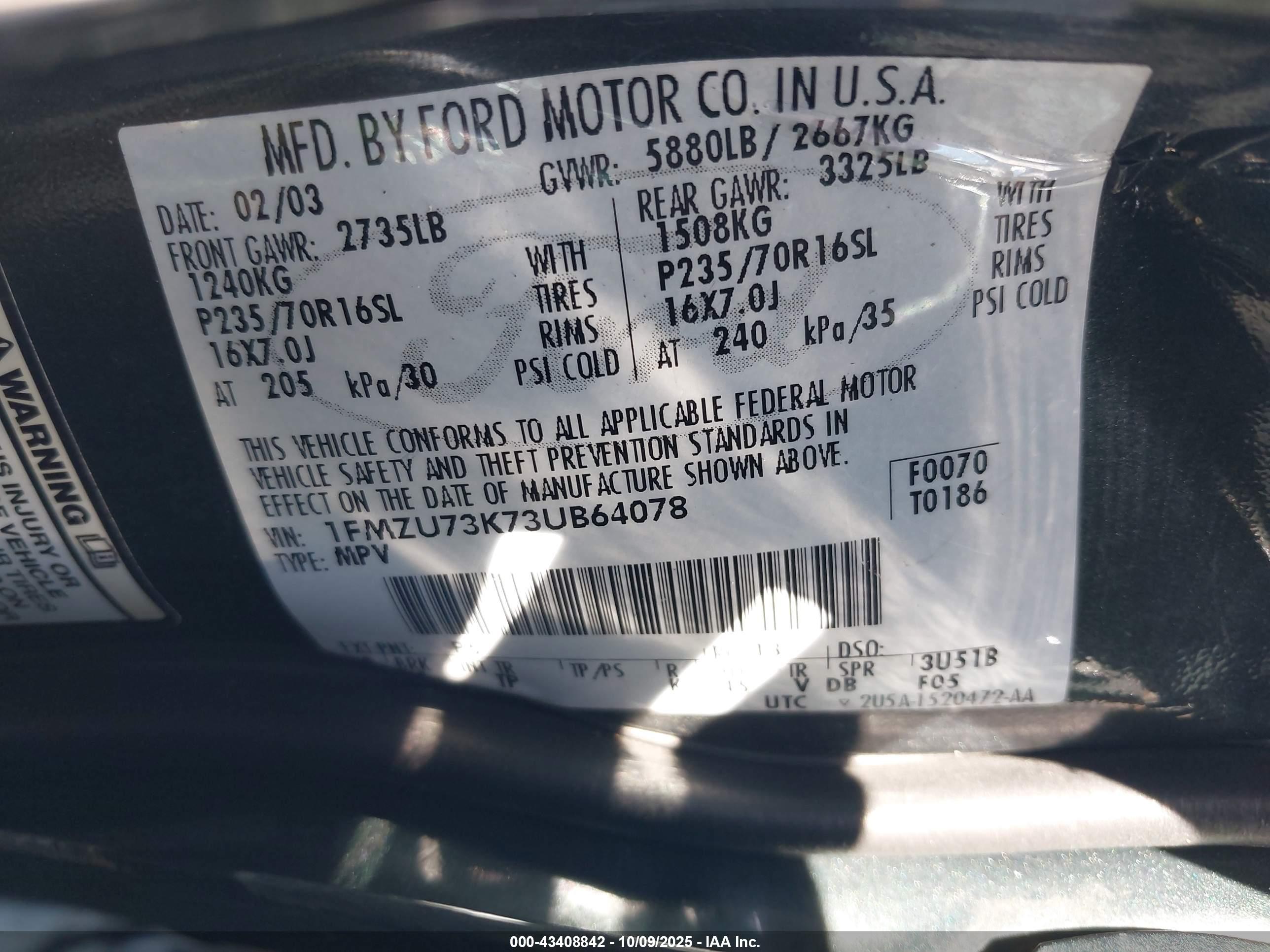 FORD EXPLORER image 9