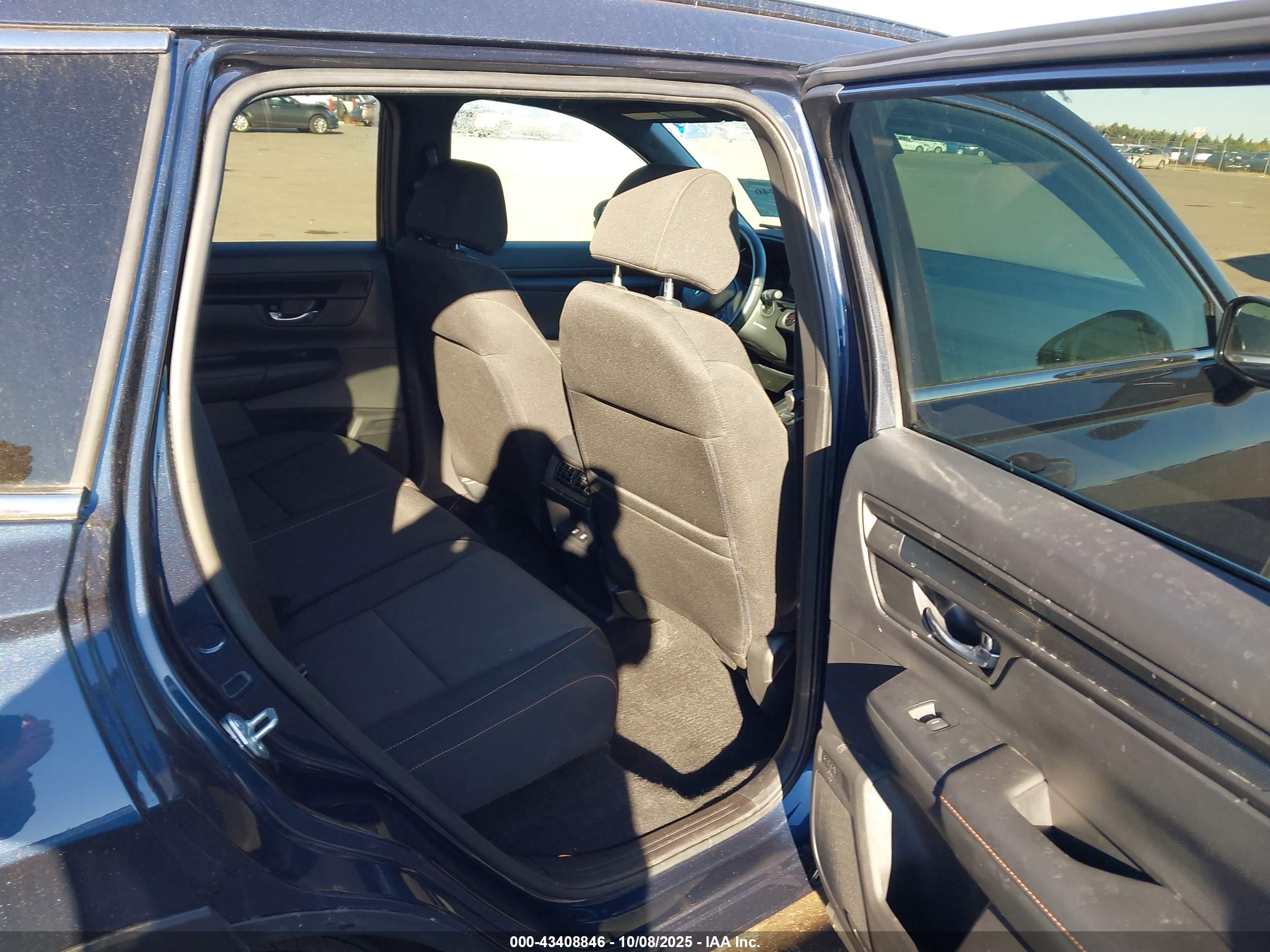 HONDA CR-V image 8