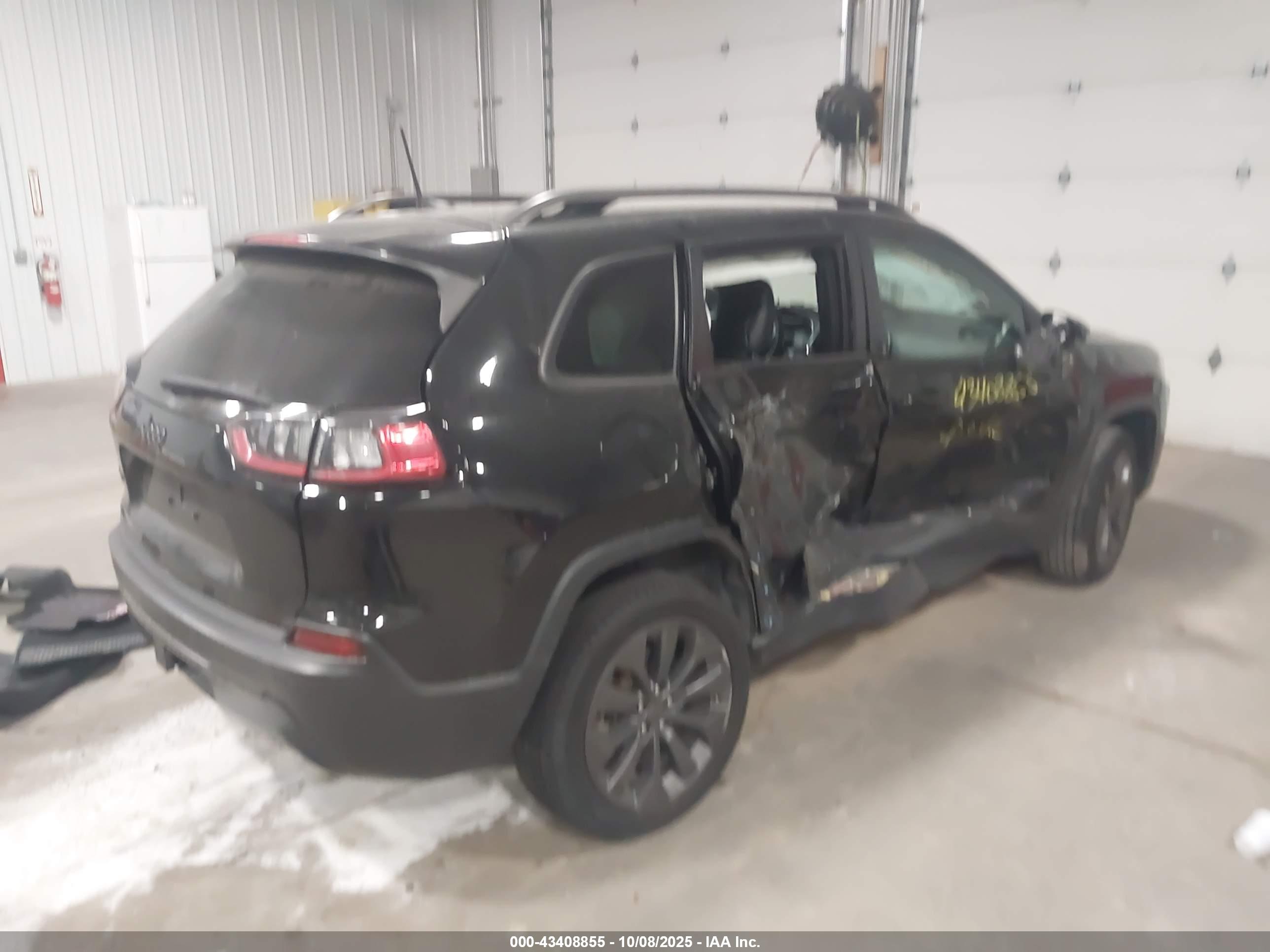 JEEP CHEROKEE image 4