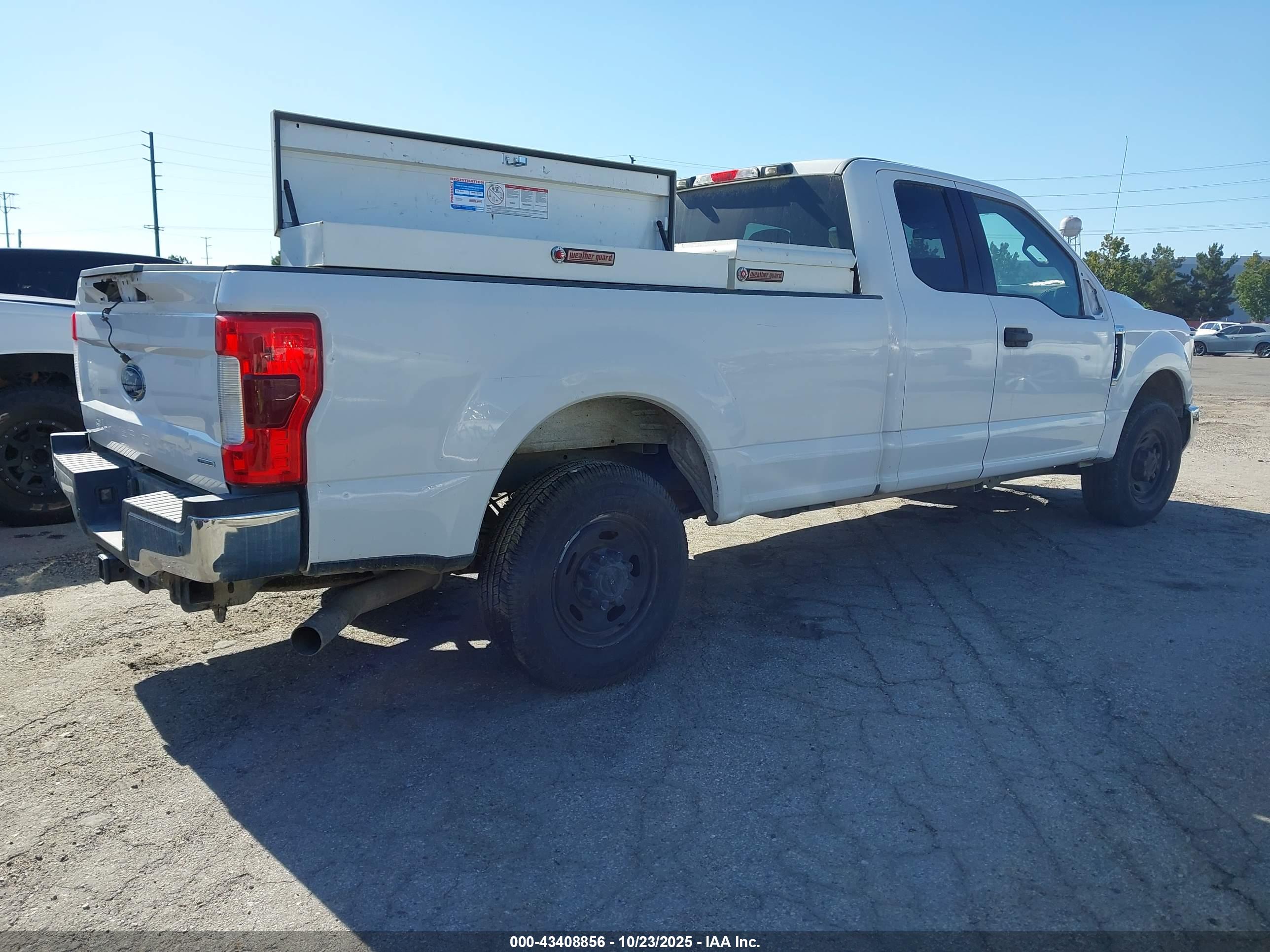 FORD F-250 image 4