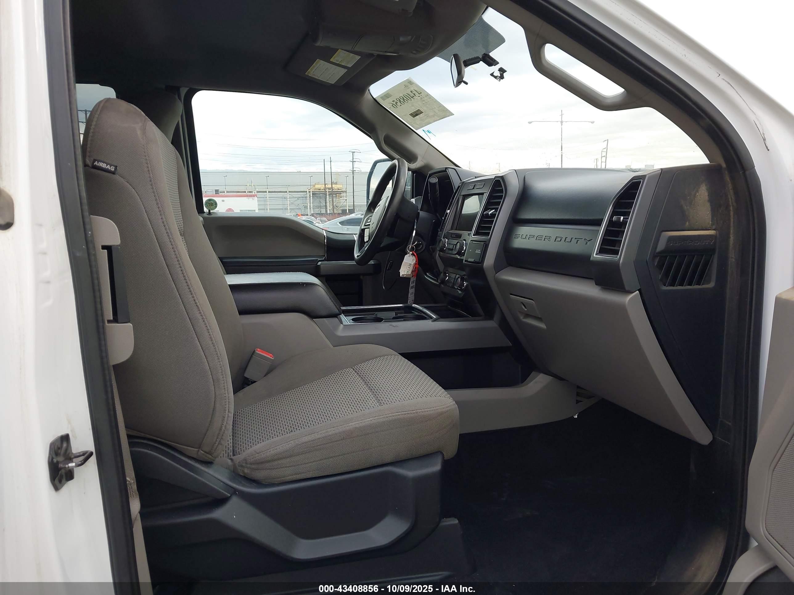 FORD F-250 image 5