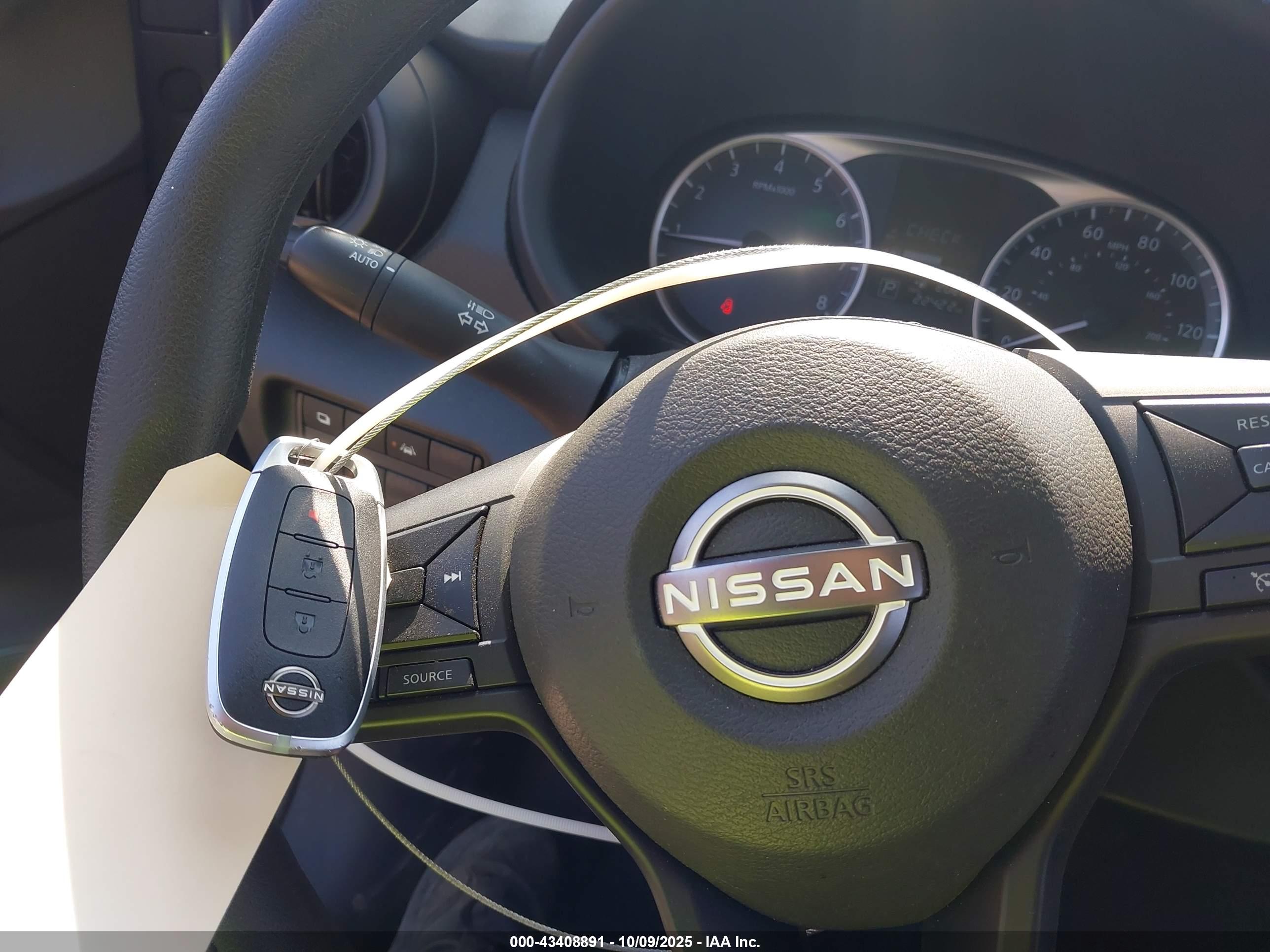 NISSAN KICKS image 11