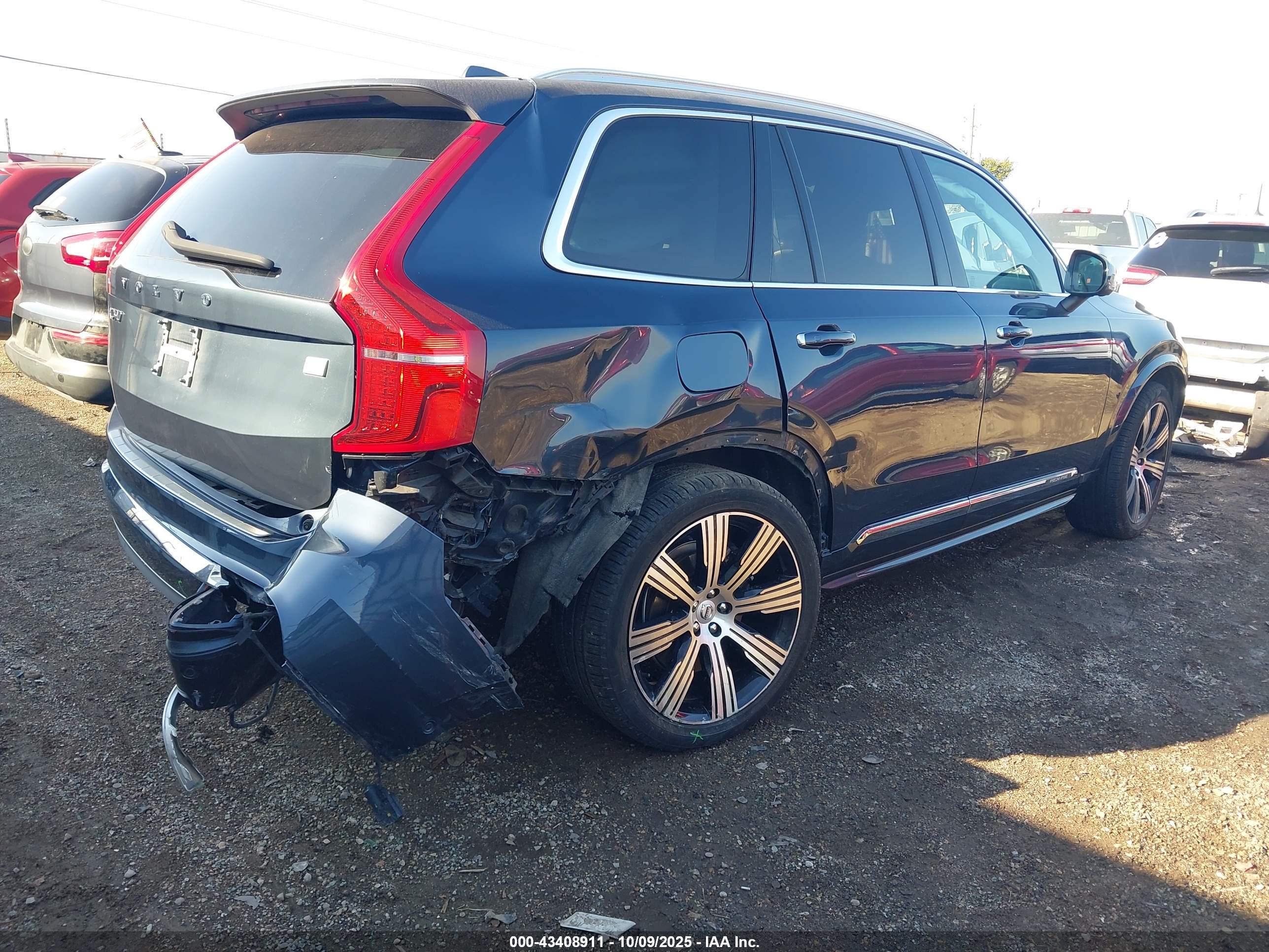 VOLVO XC90 image 4