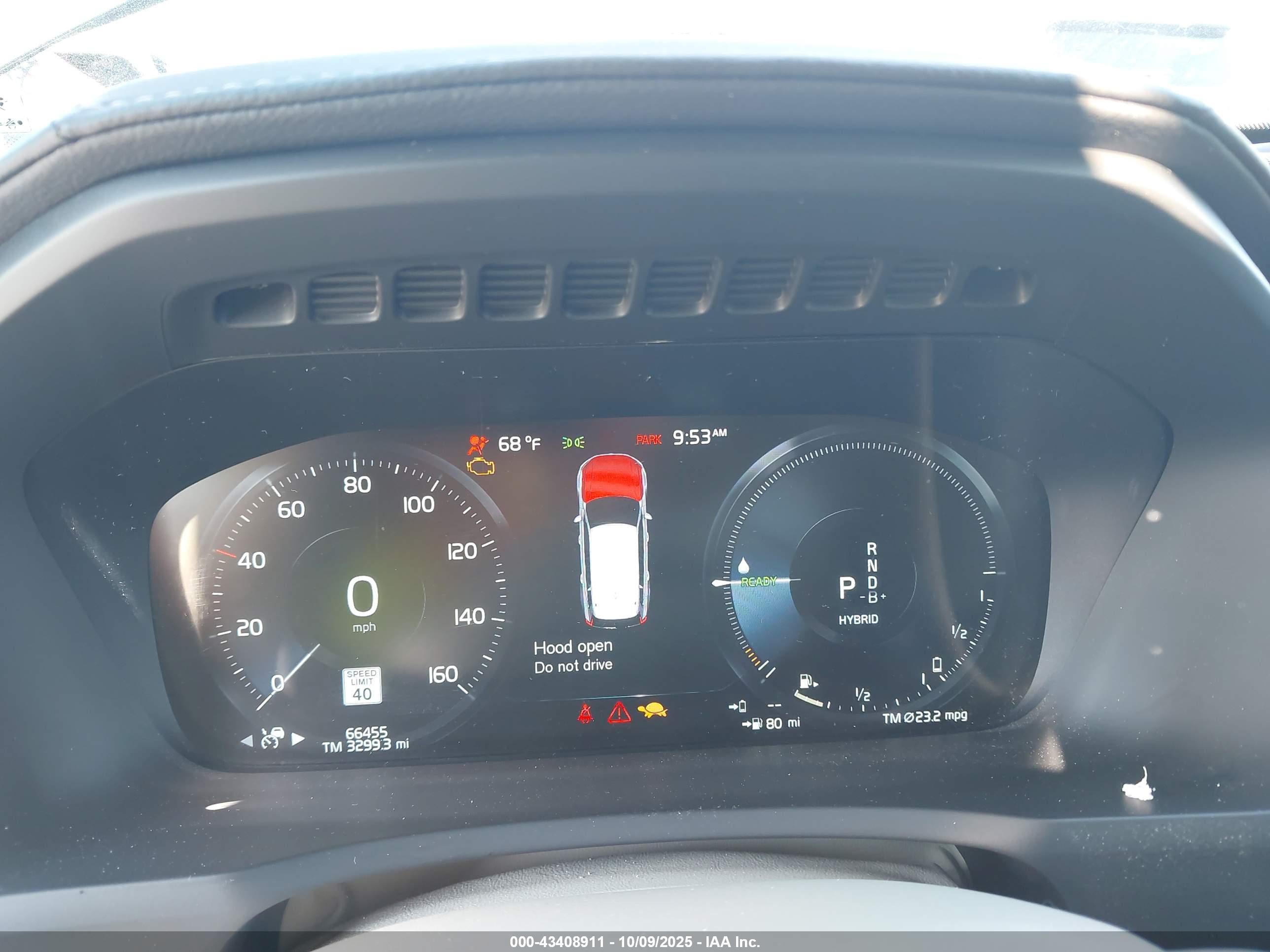 VOLVO XC90 image 7