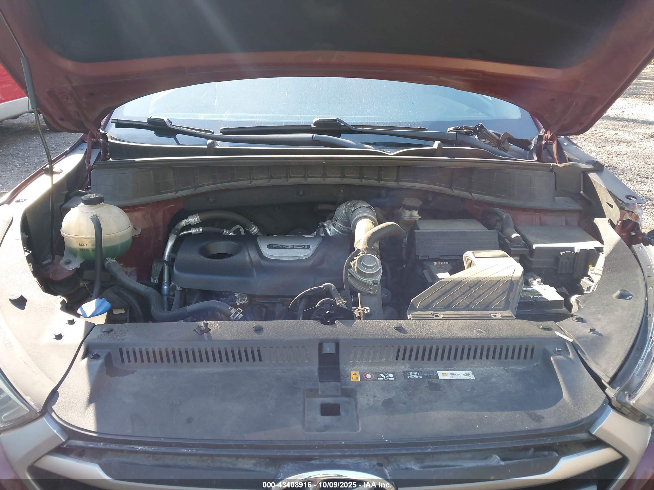 HYUNDAI TUCSON image 10