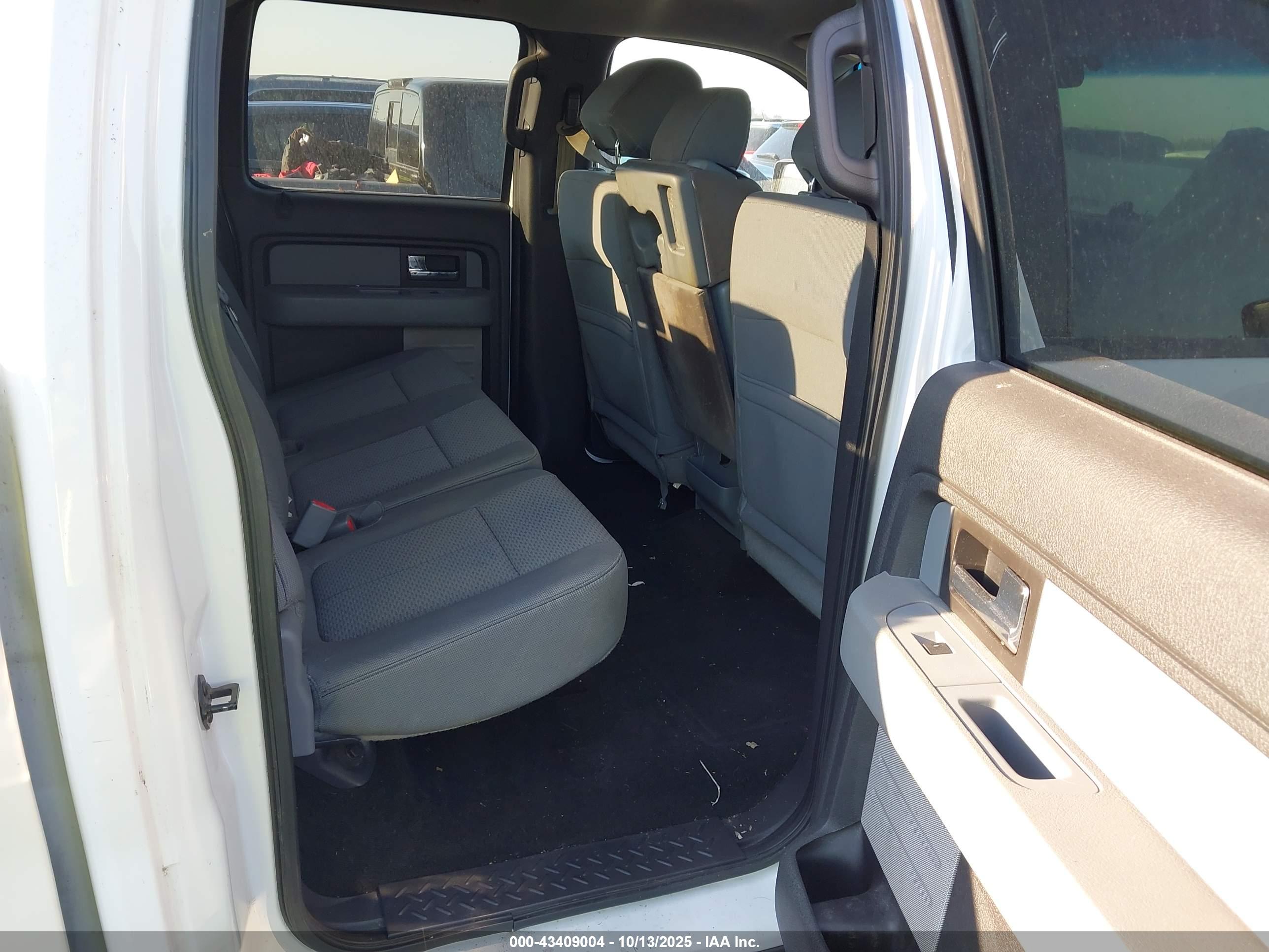 FORD F-150 image 8