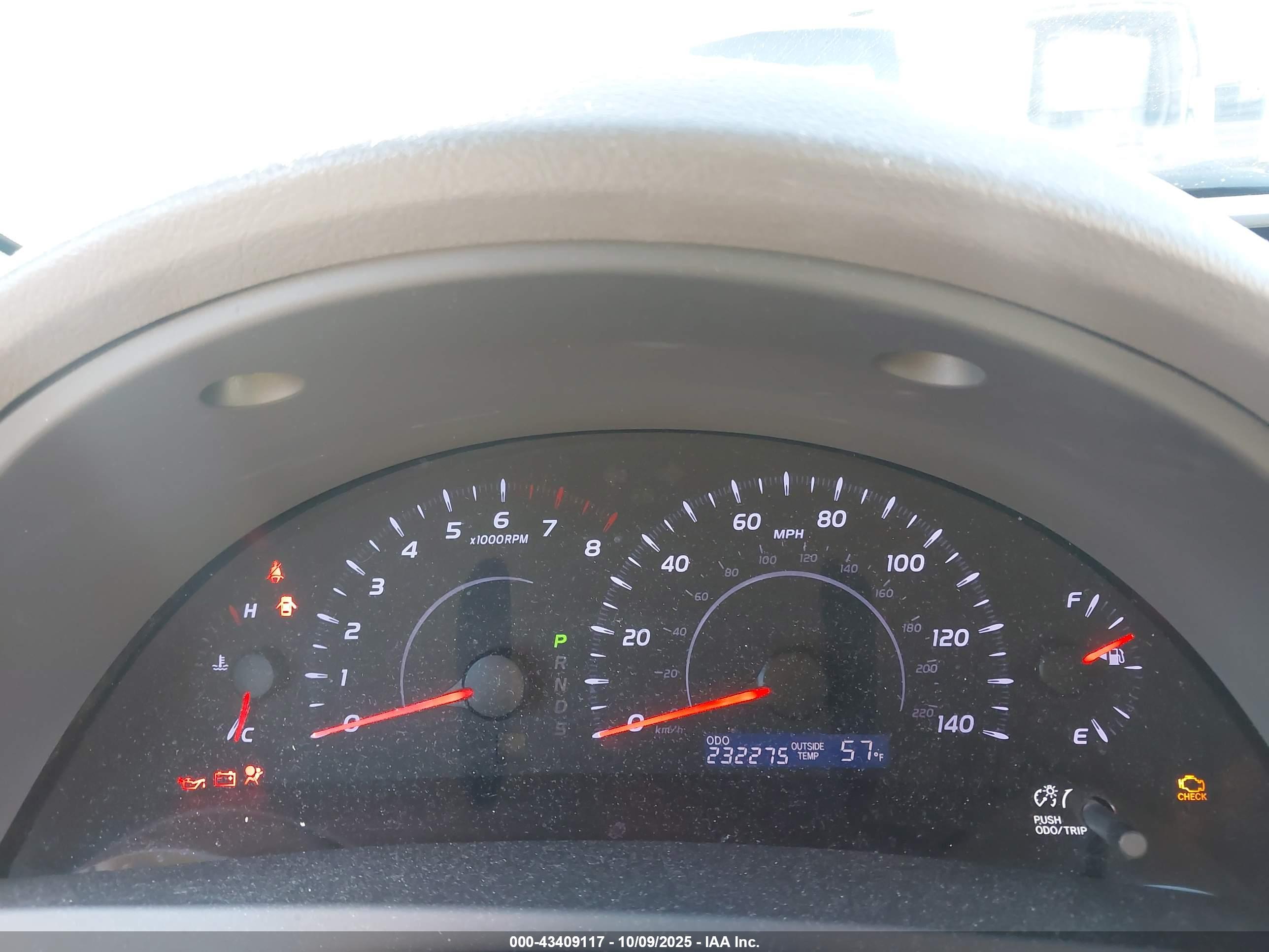 TOYOTA CAMRY image 7