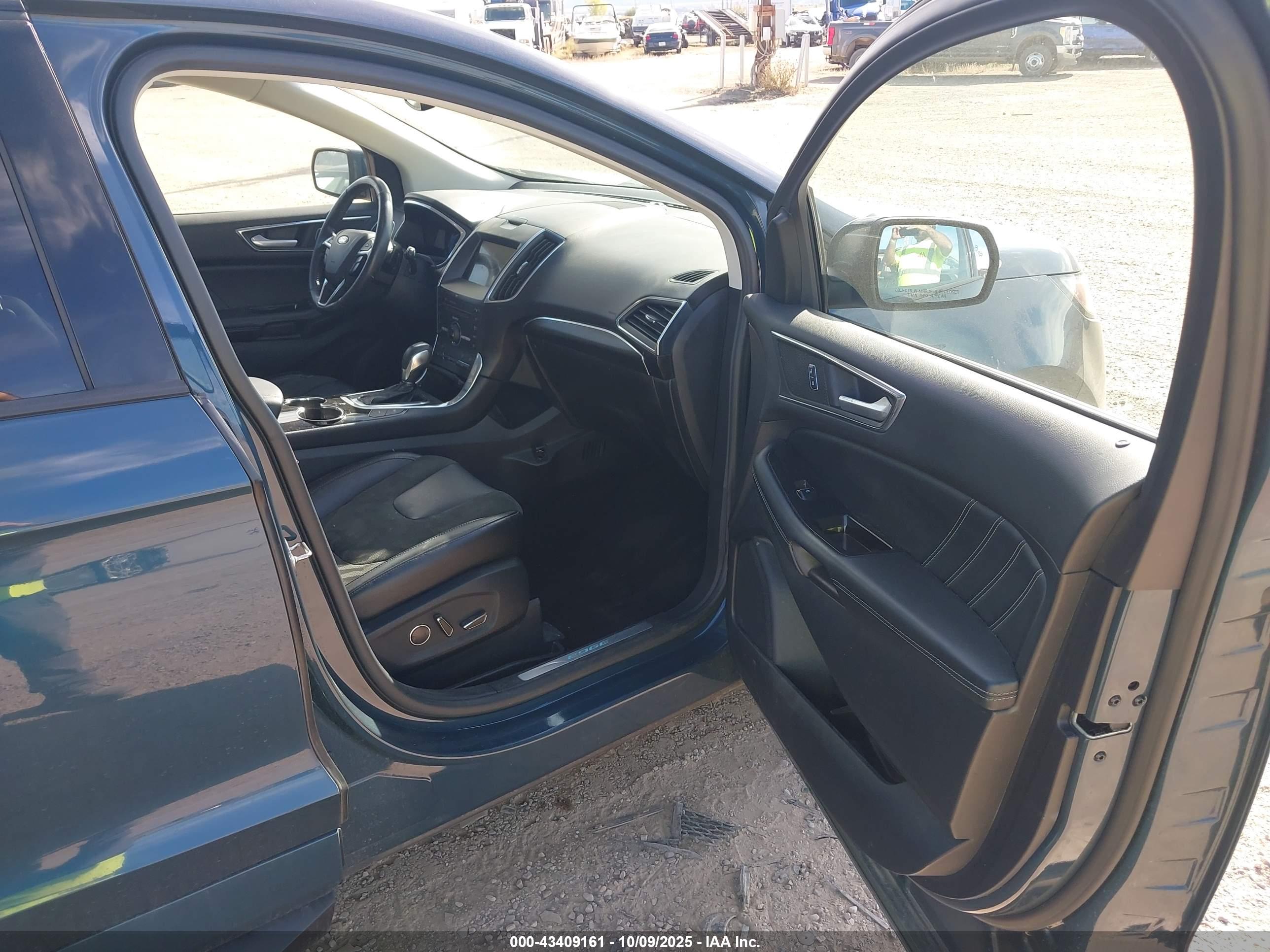 FORD EDGE image 5