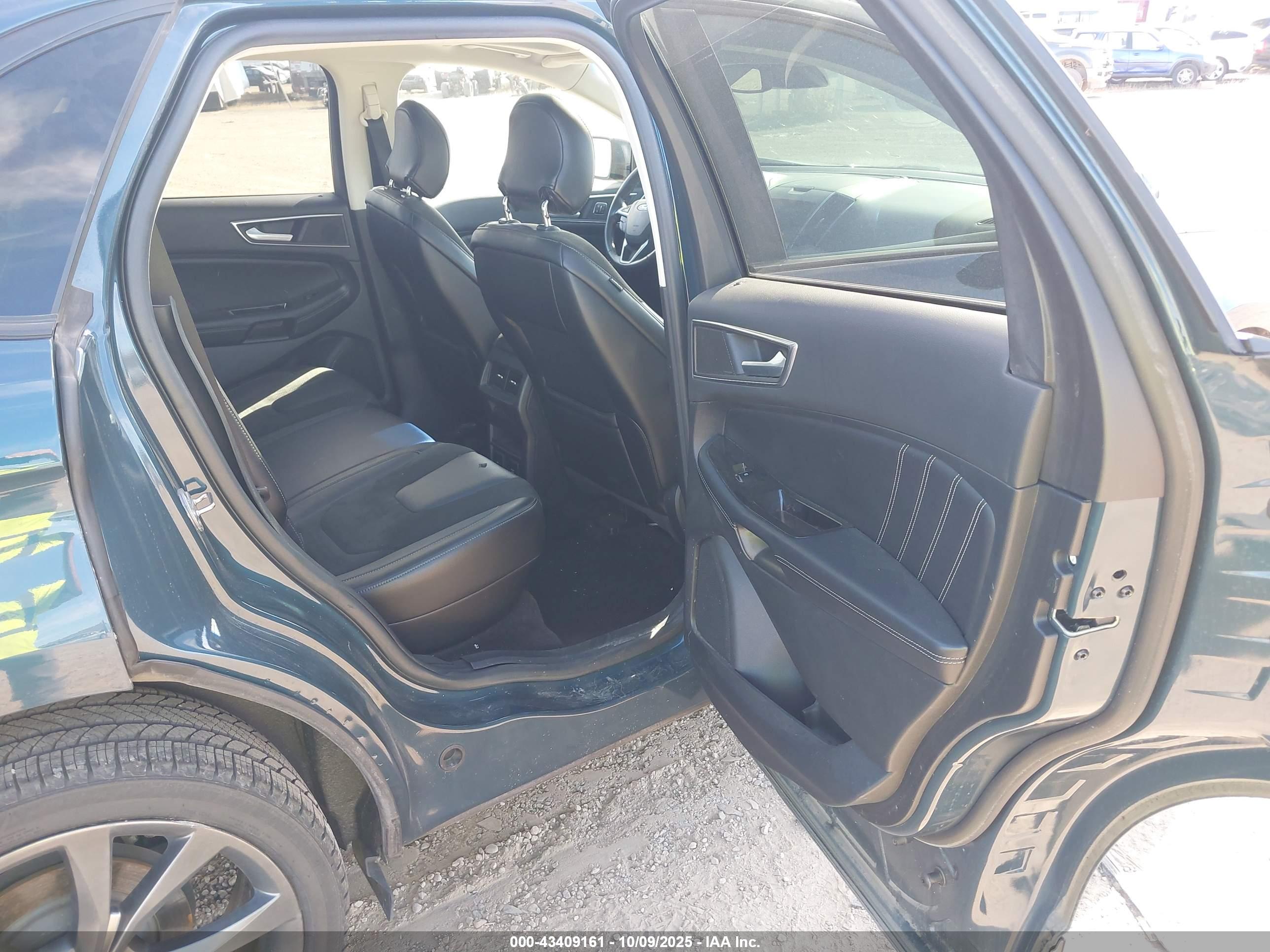 FORD EDGE image 8
