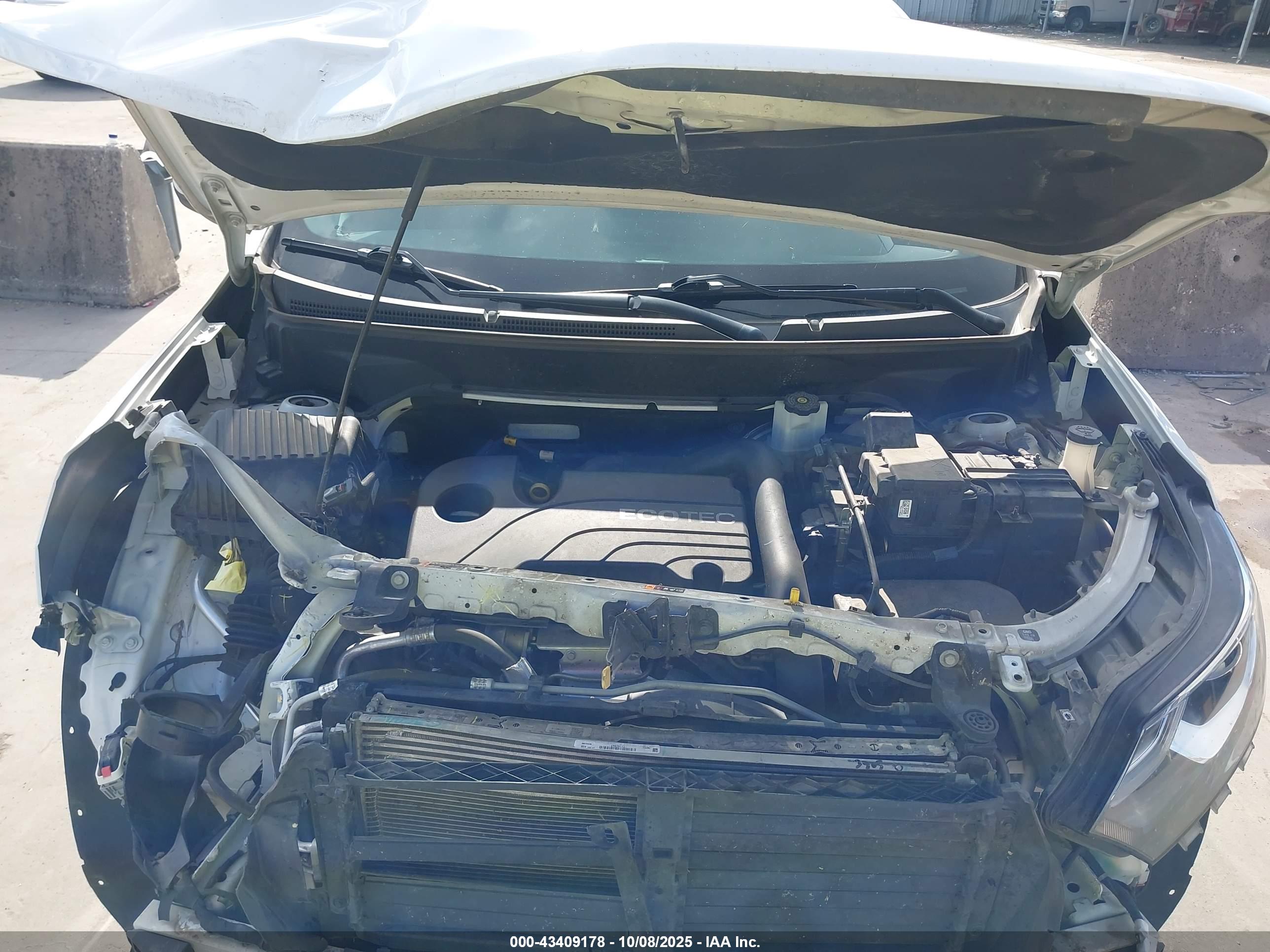 CHEVROLET EQUINOX image 10