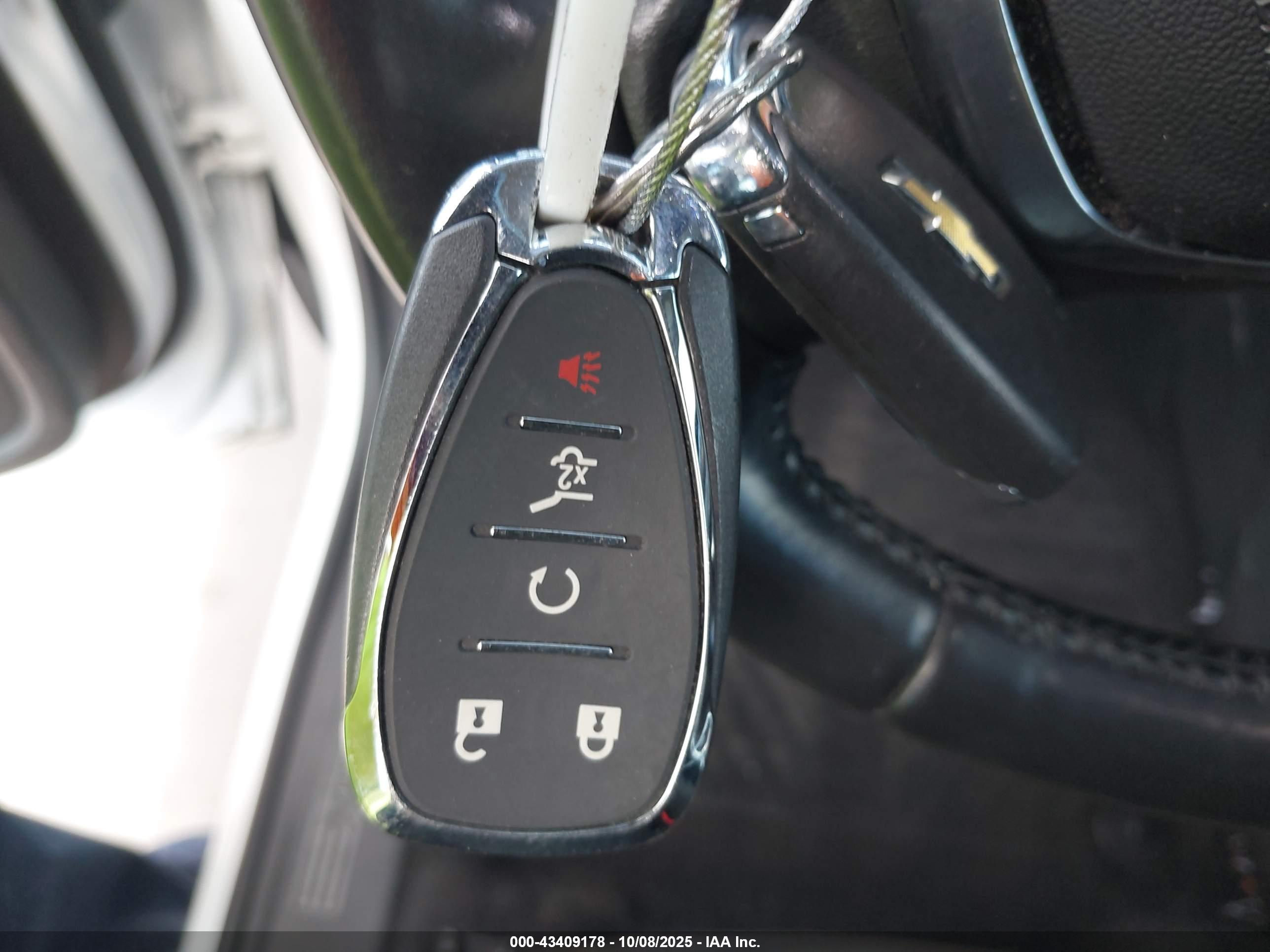 CHEVROLET EQUINOX image 11