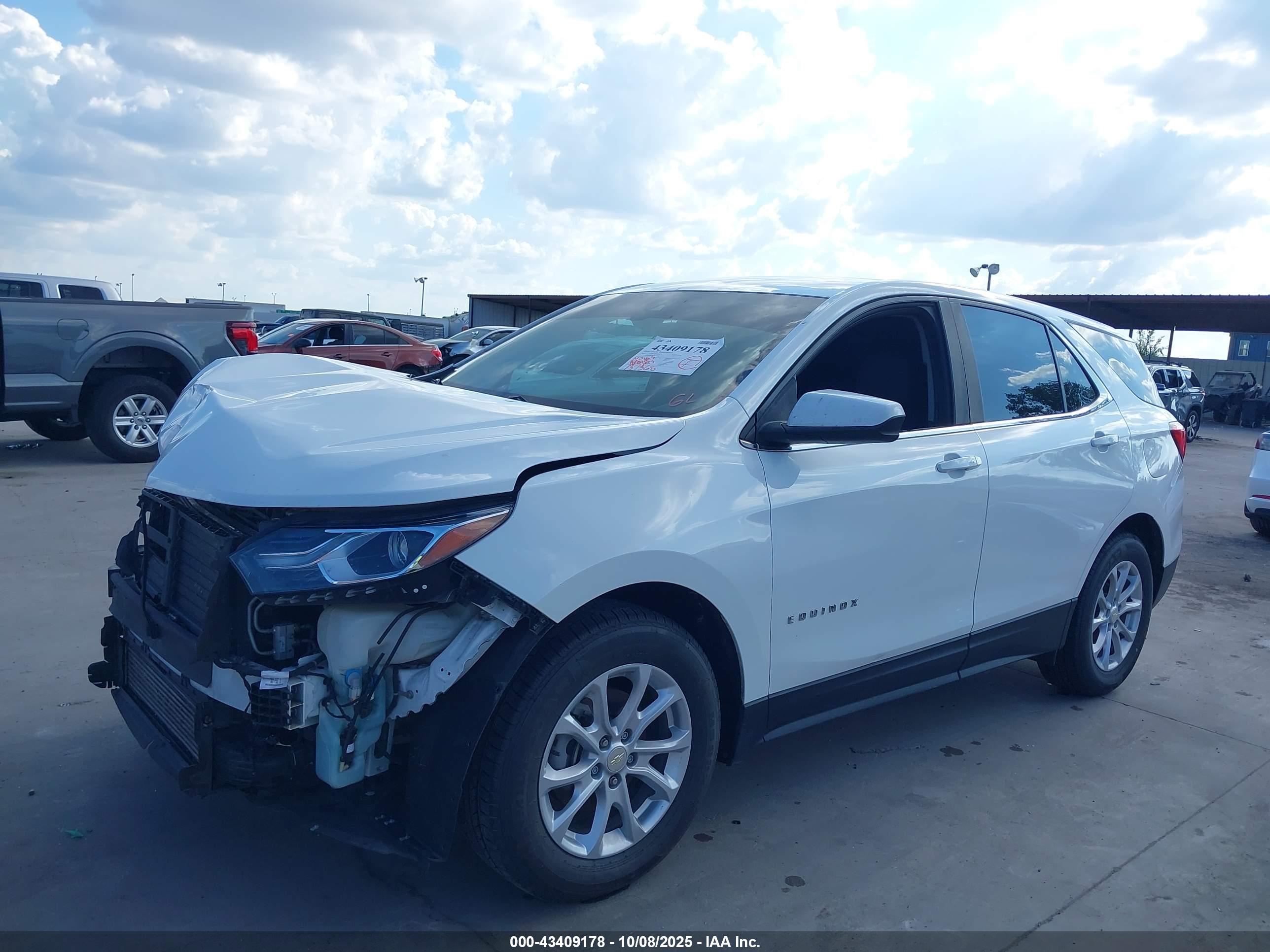 CHEVROLET EQUINOX image 2