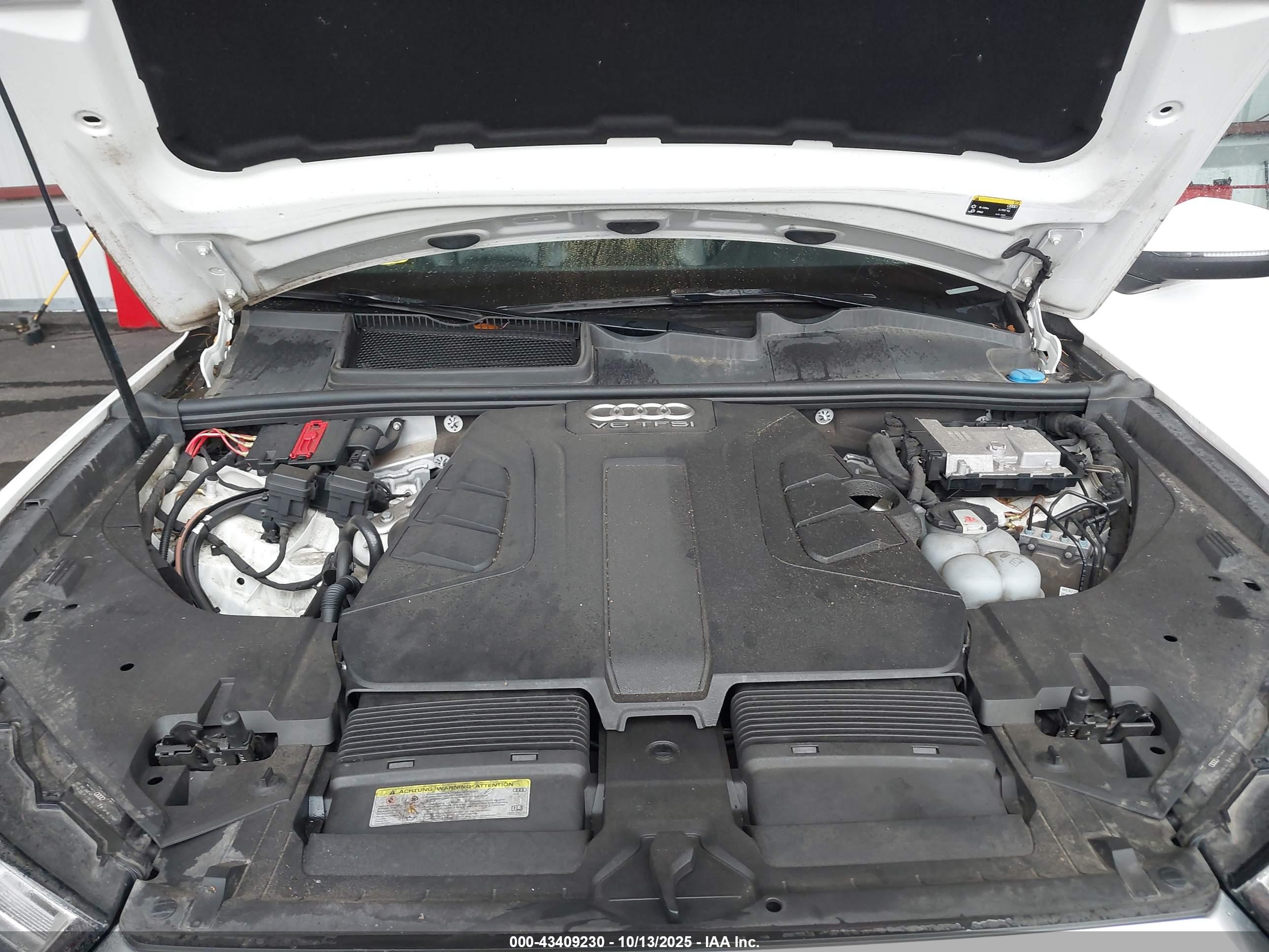 AUDI Q7 image 10