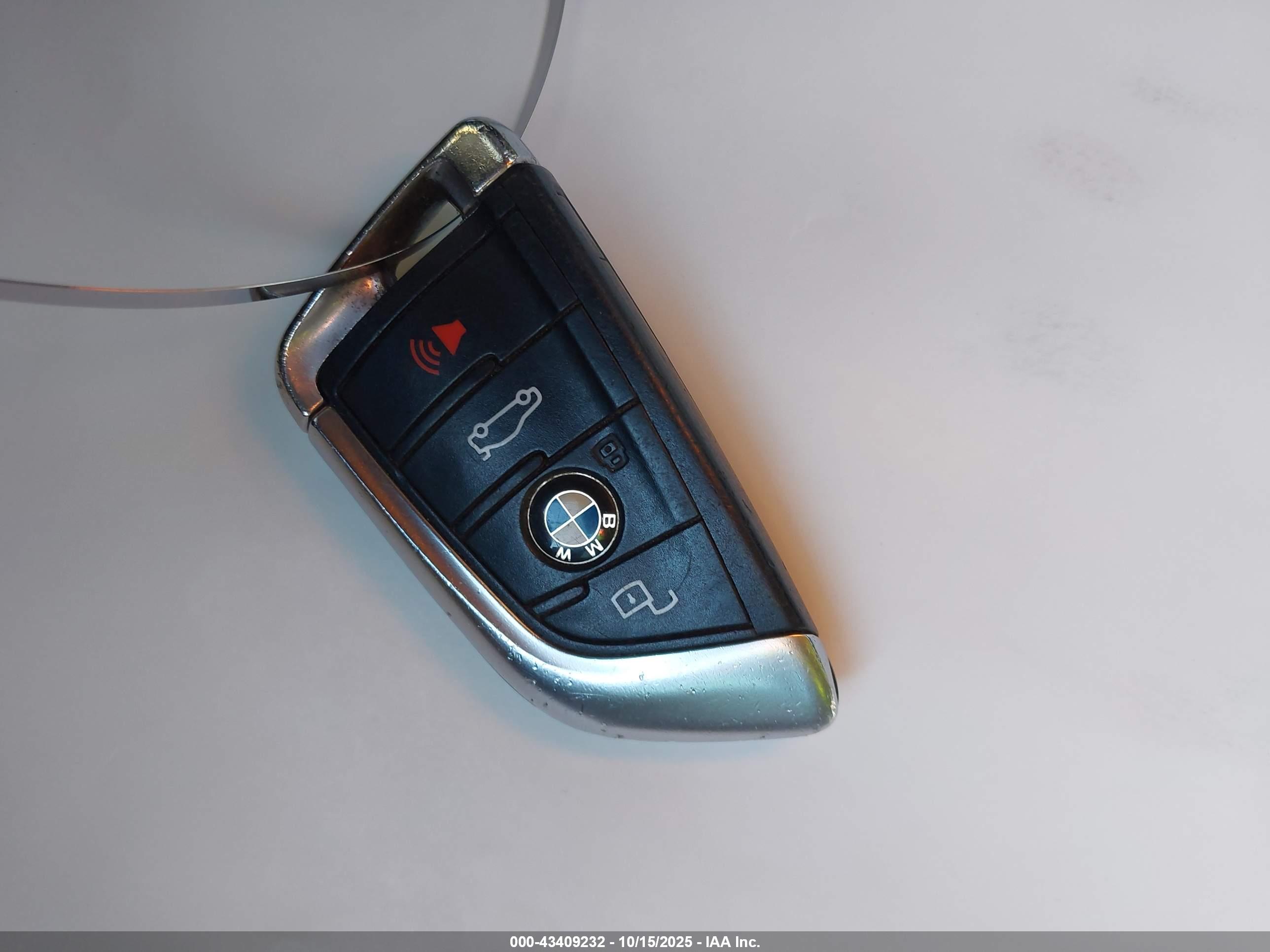 BMW 330I image 11