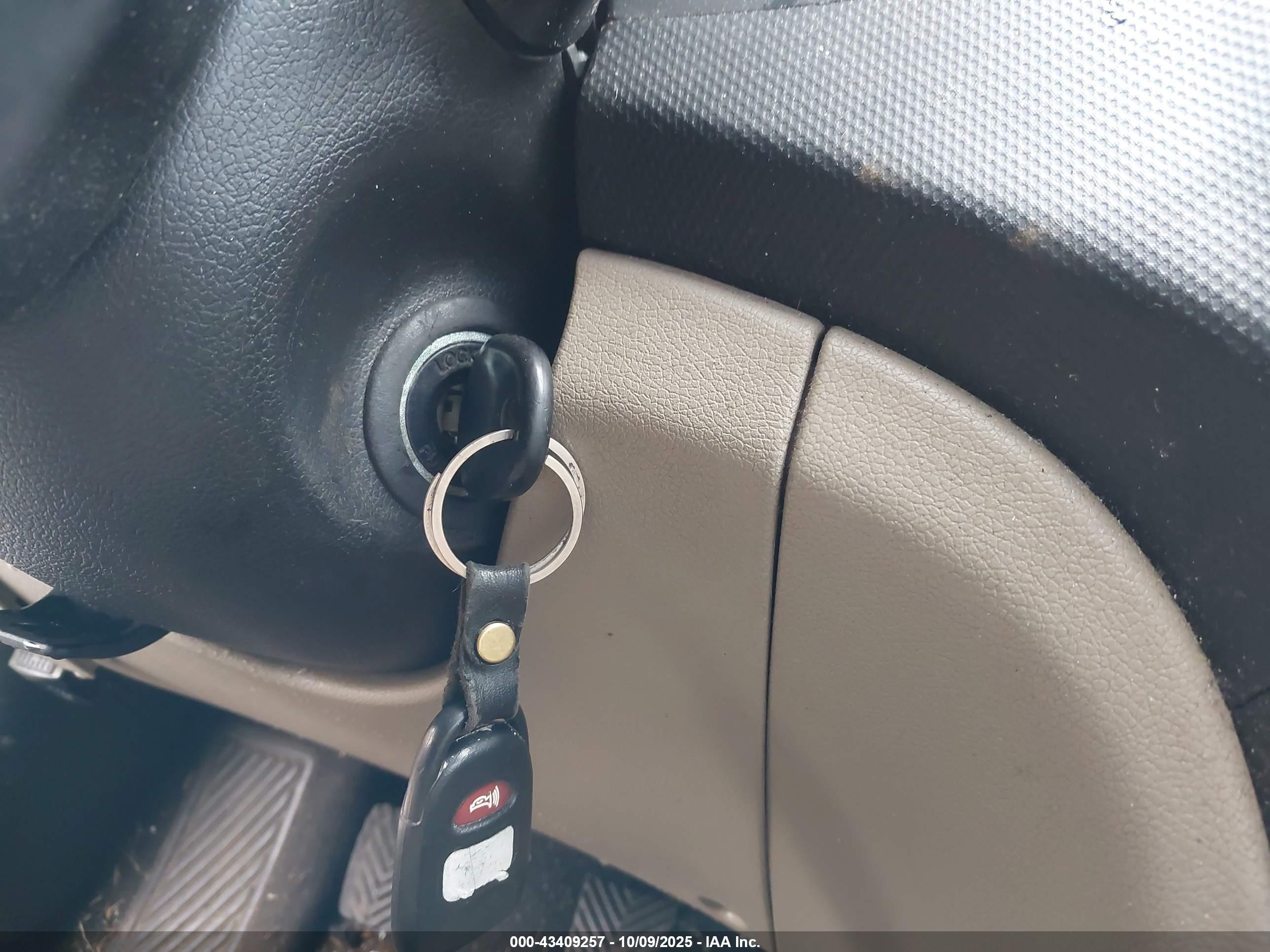 HYUNDAI ACCENT image 11
