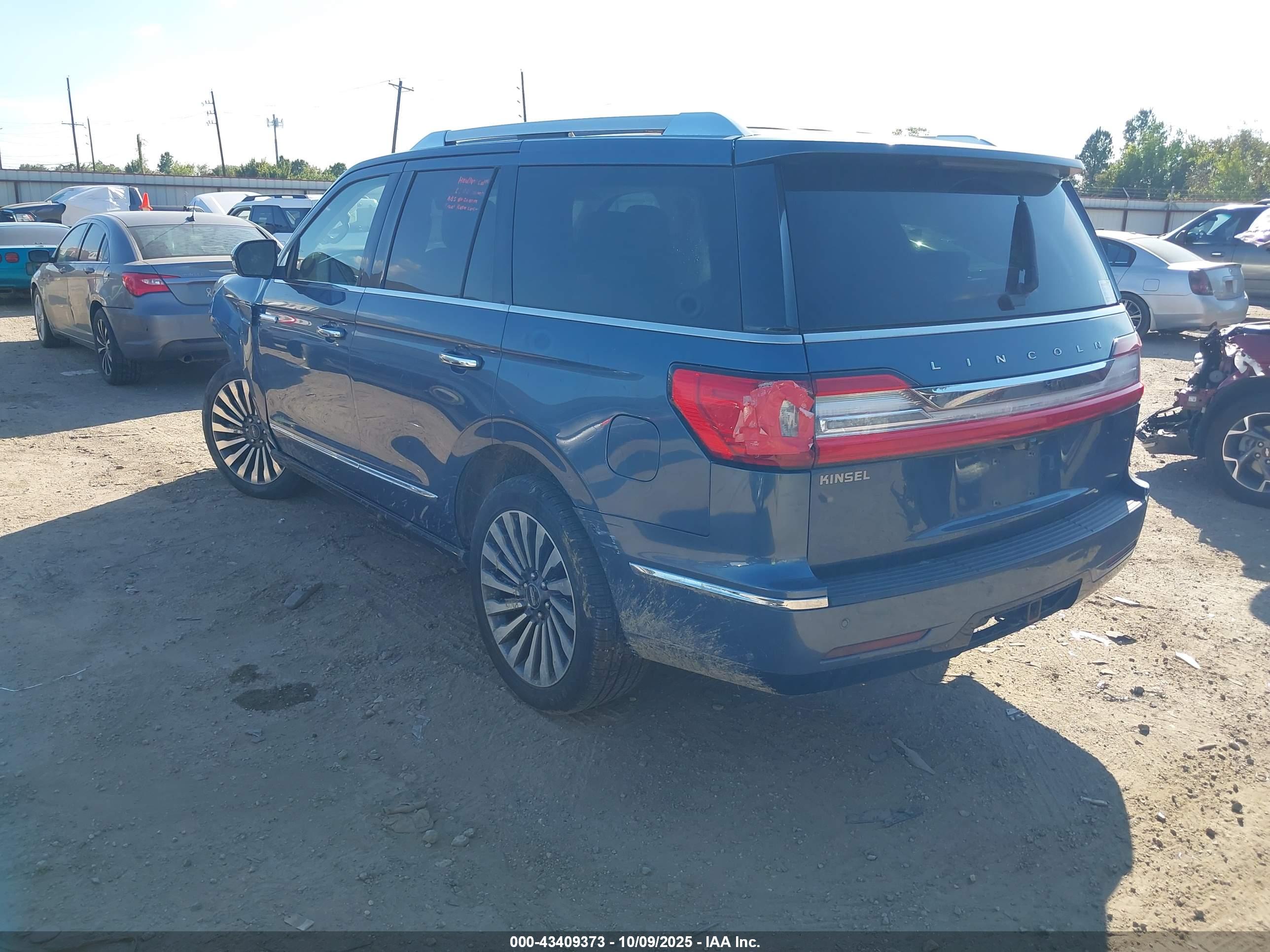LINCOLN NAVIGATOR image 3
