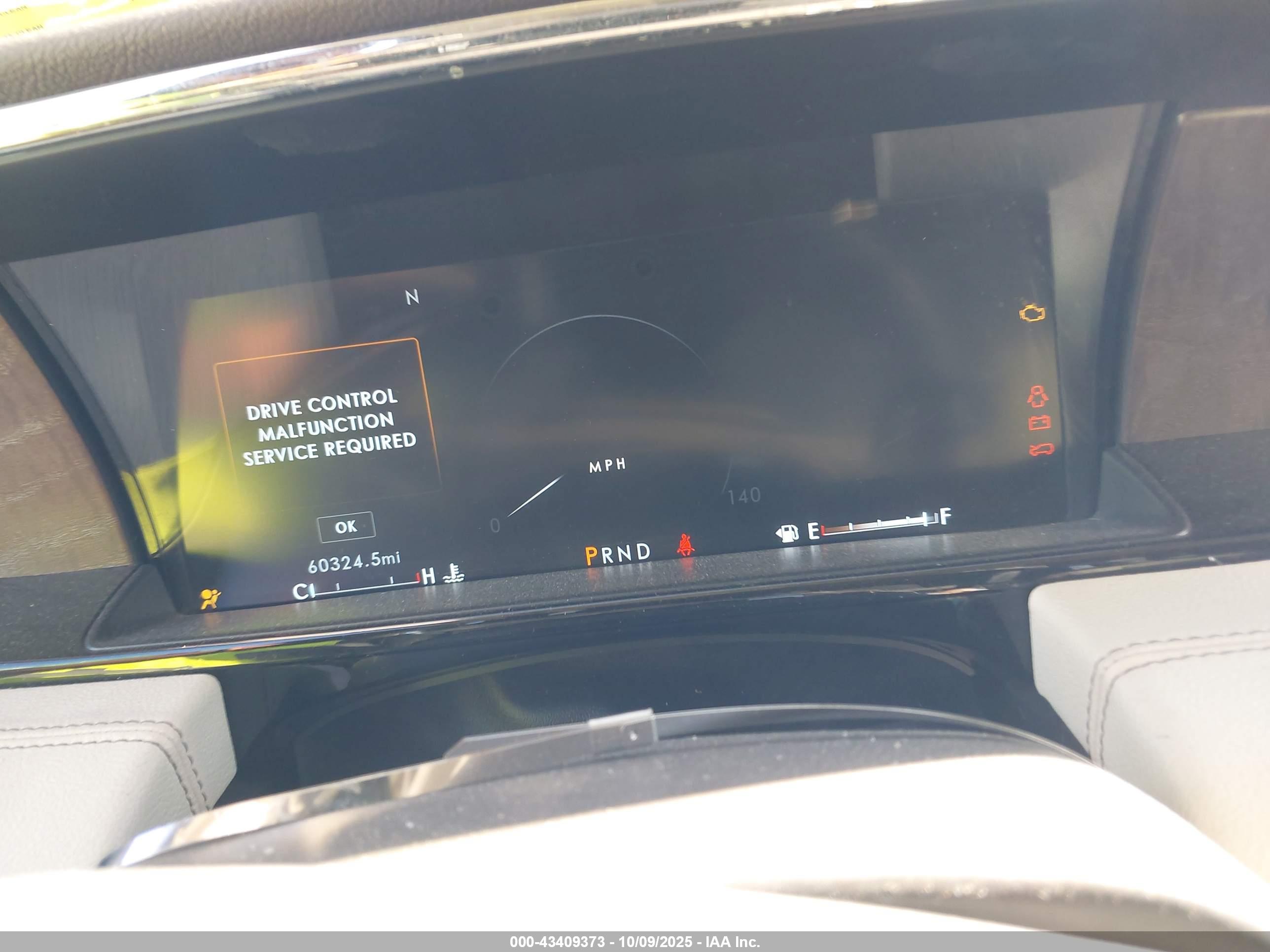 LINCOLN NAVIGATOR image 7