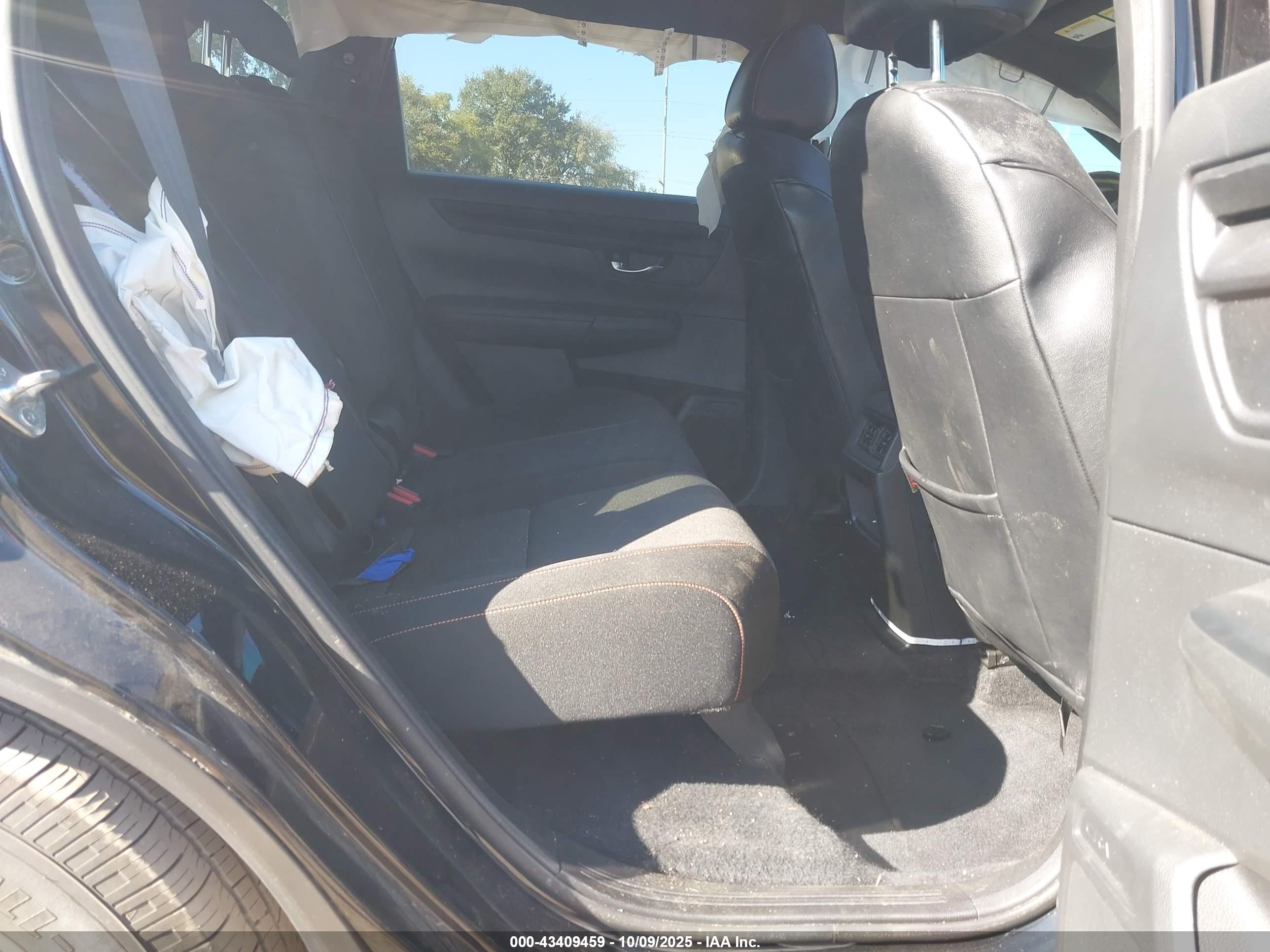 HONDA CR-V image 8