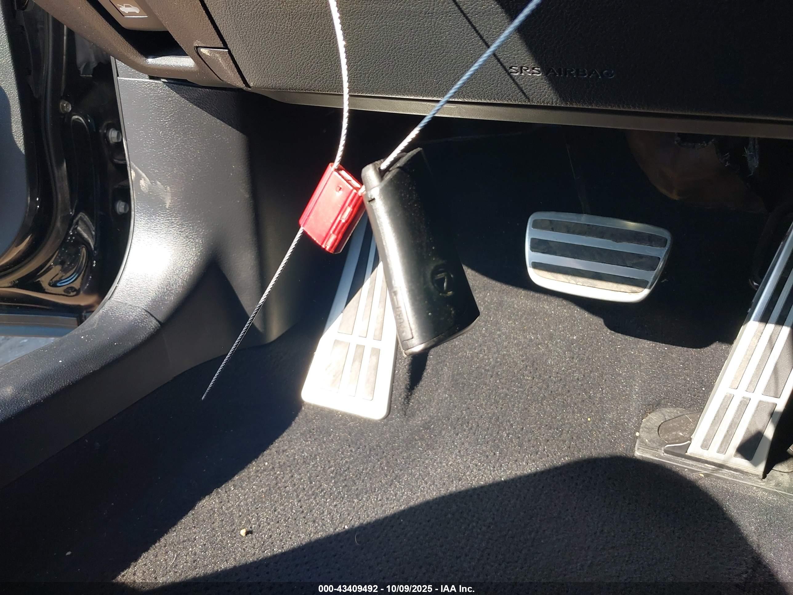 LEXUS ES image 11