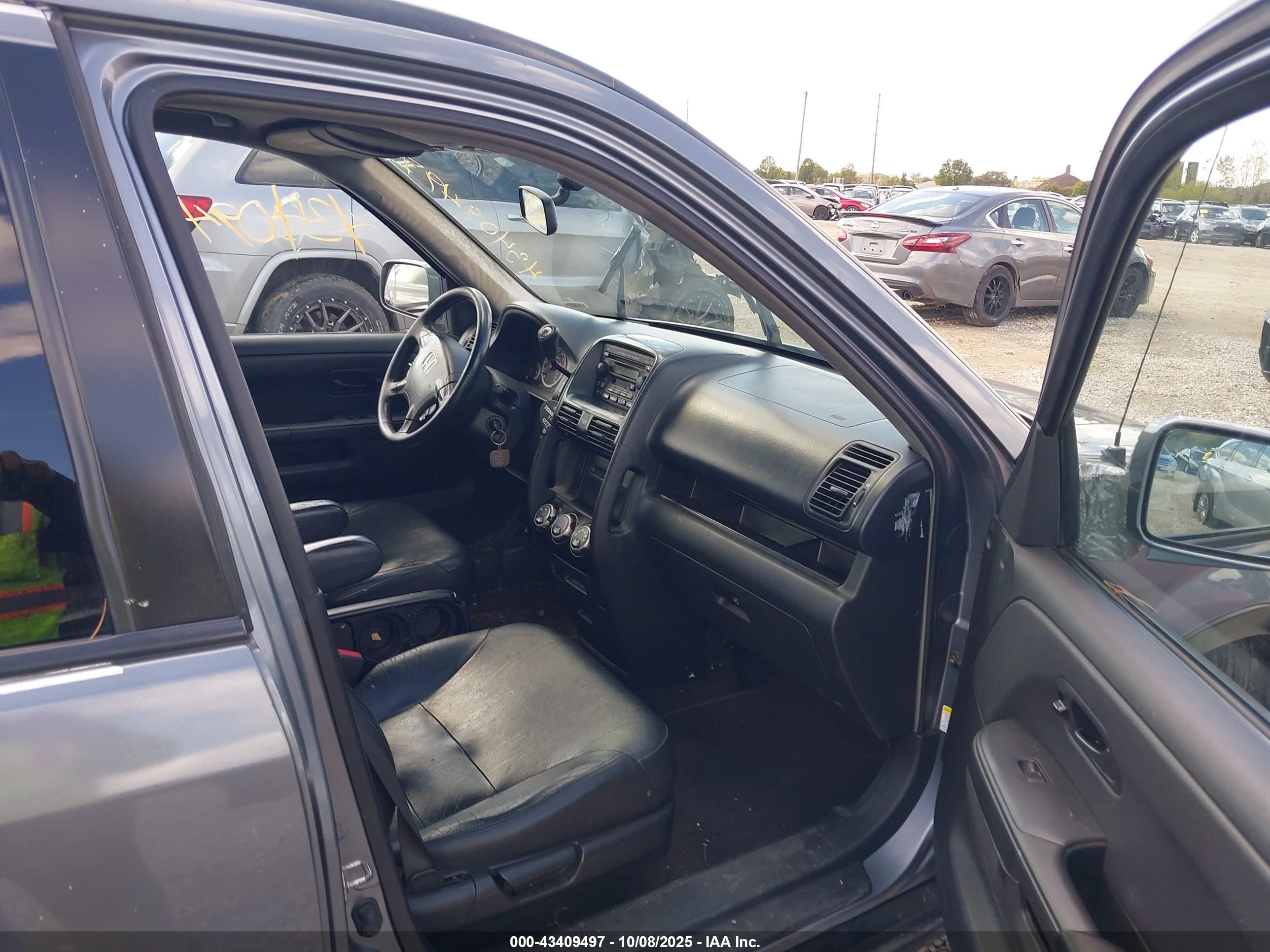 HONDA CR-V image 5