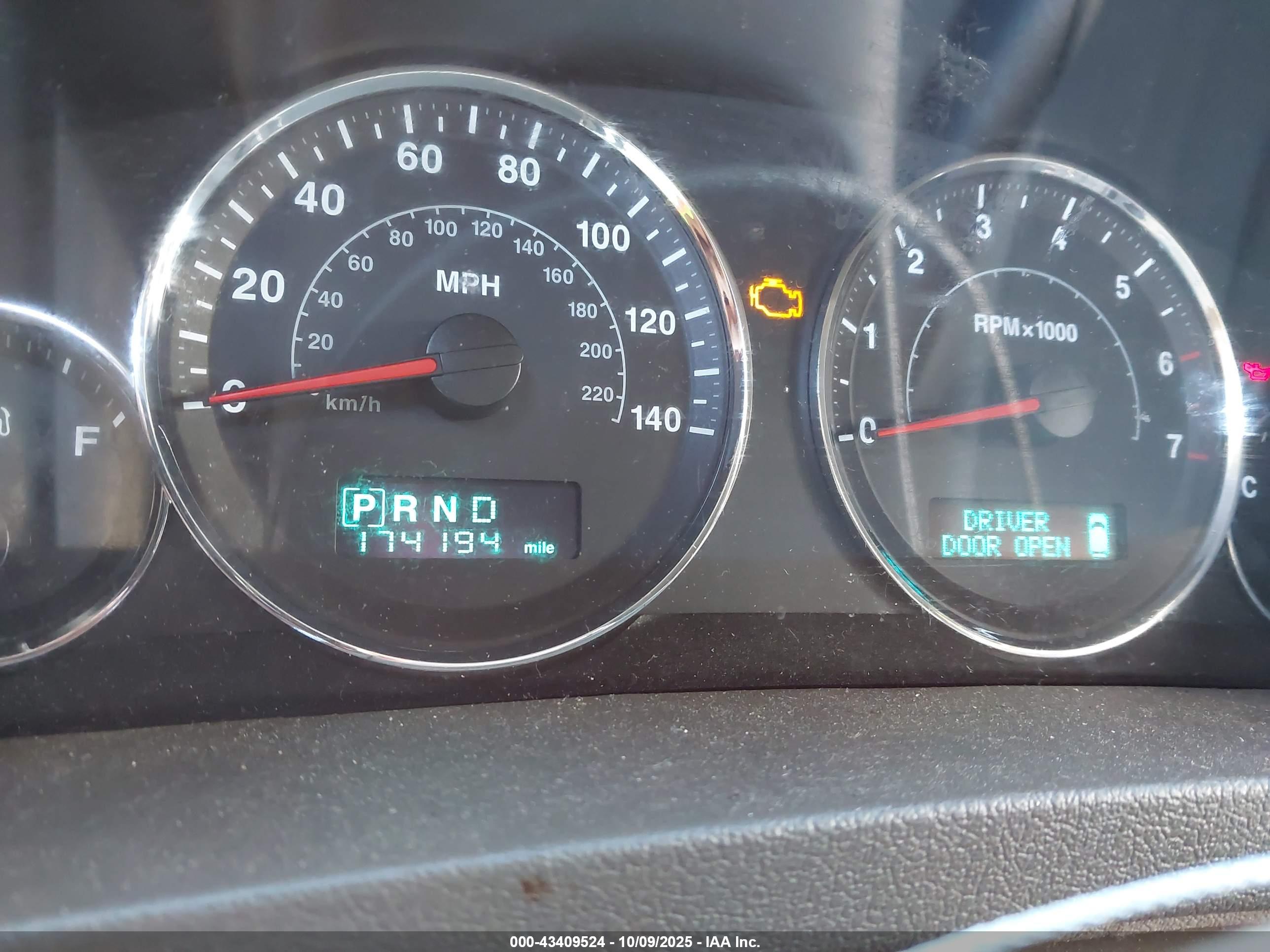 JEEP GRAND image 7
