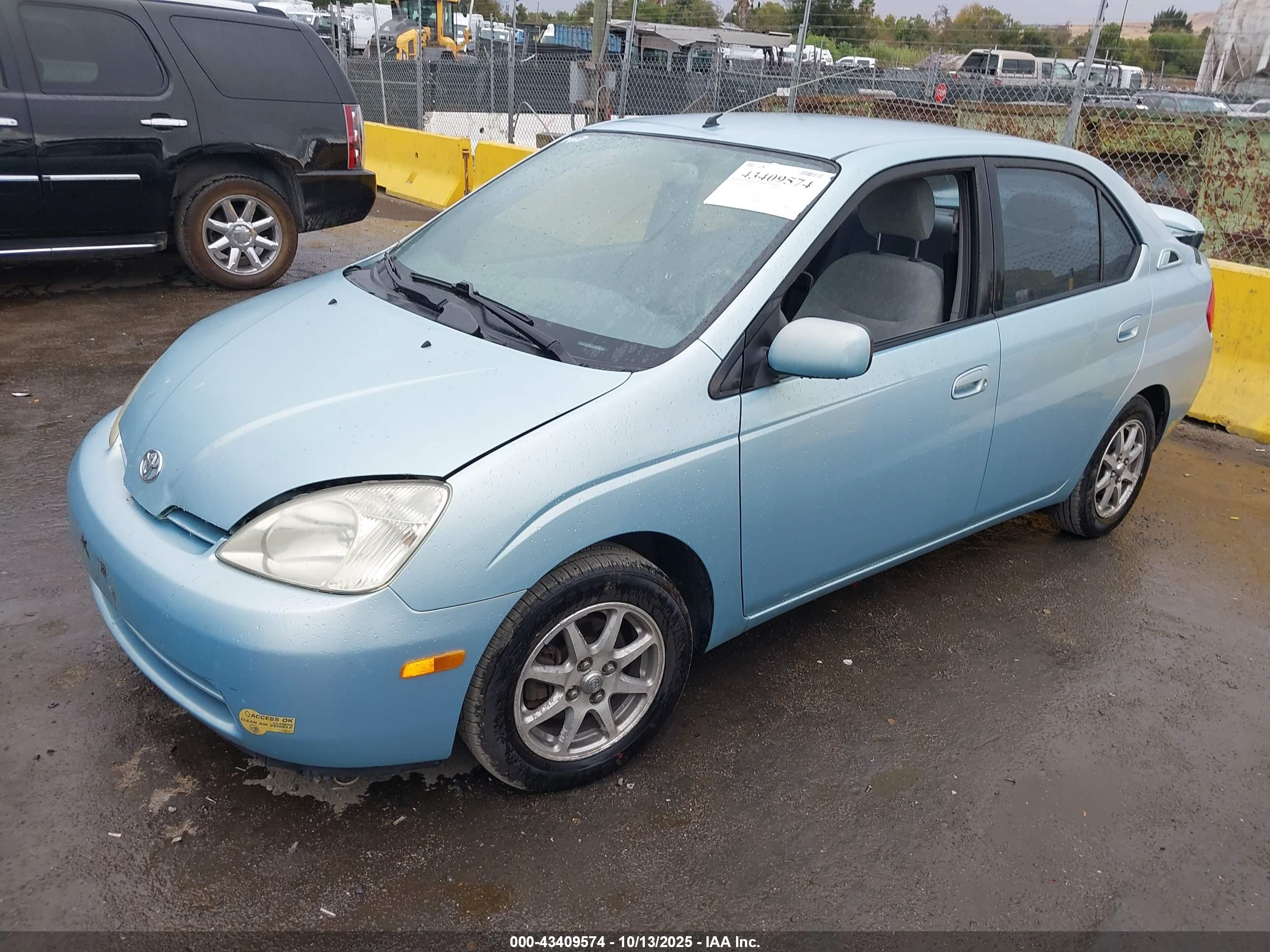 TOYOTA PRIUS image 2