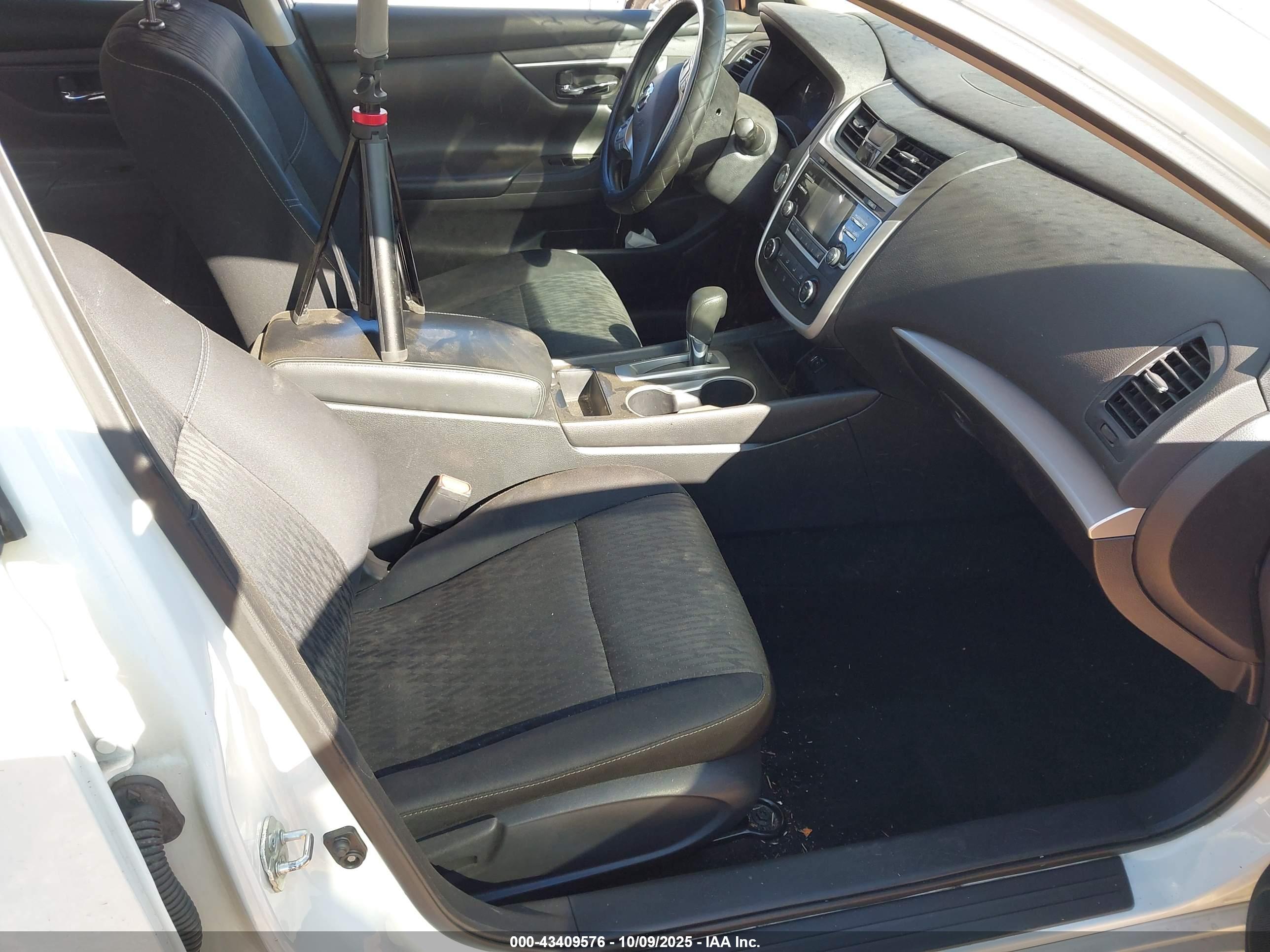 NISSAN ALTIMA image 5