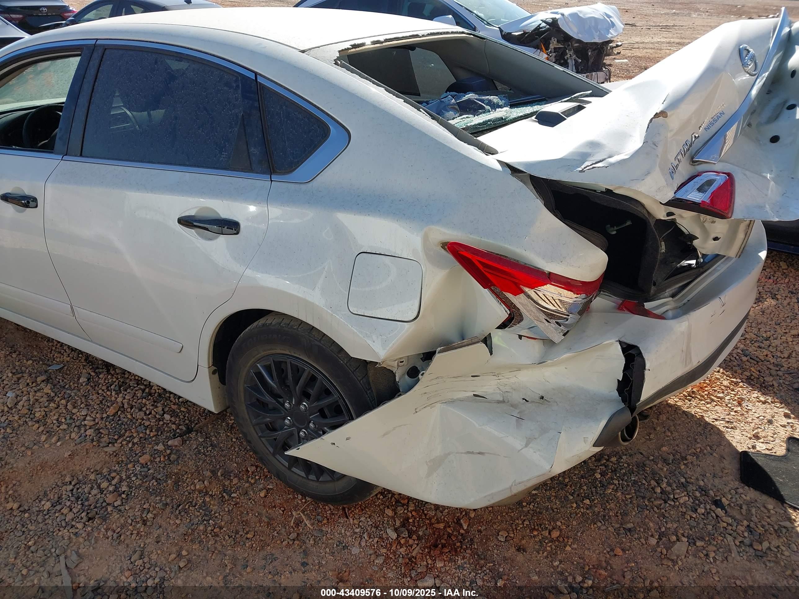 NISSAN ALTIMA image 6
