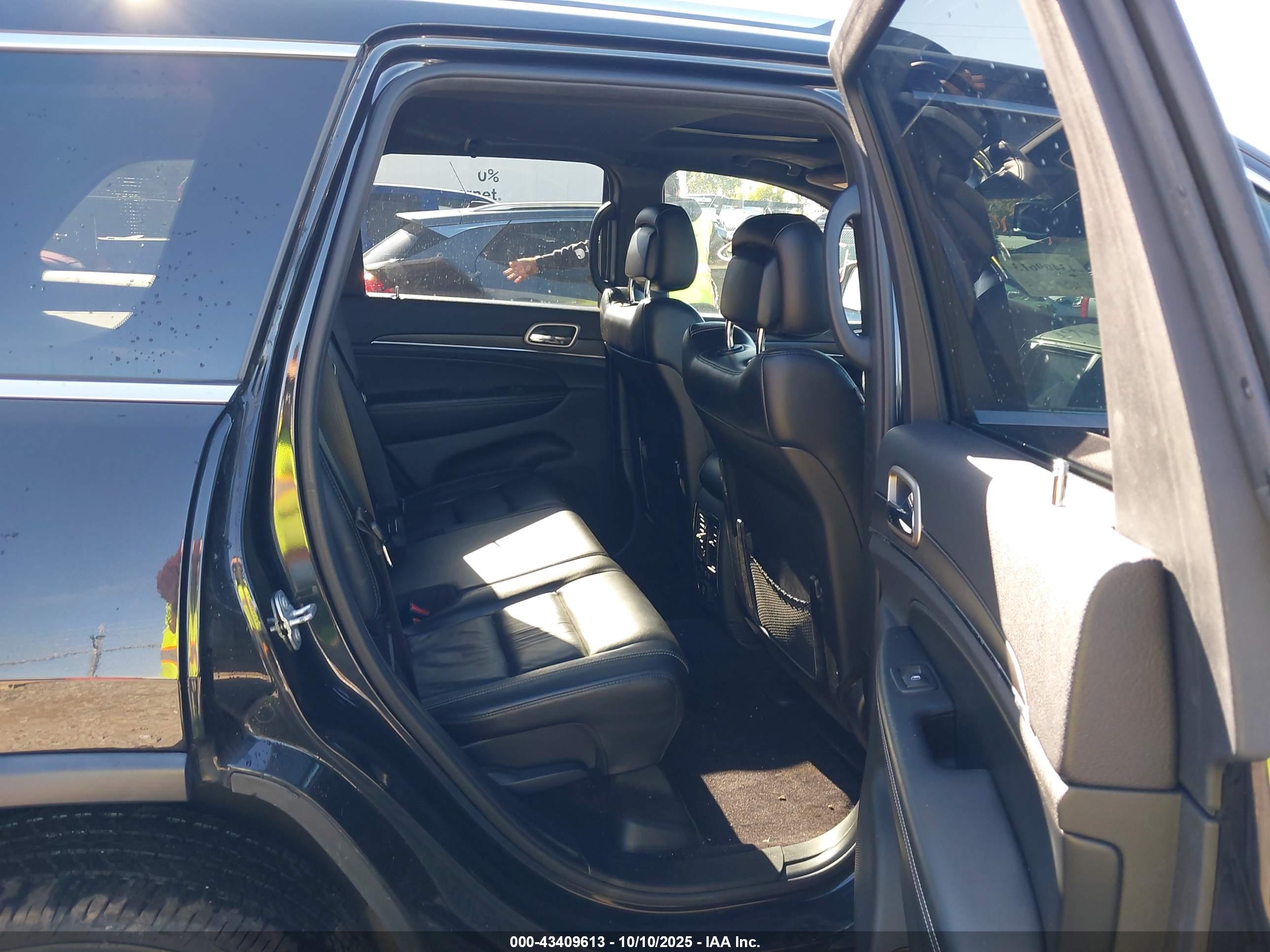 JEEP GRAND image 8