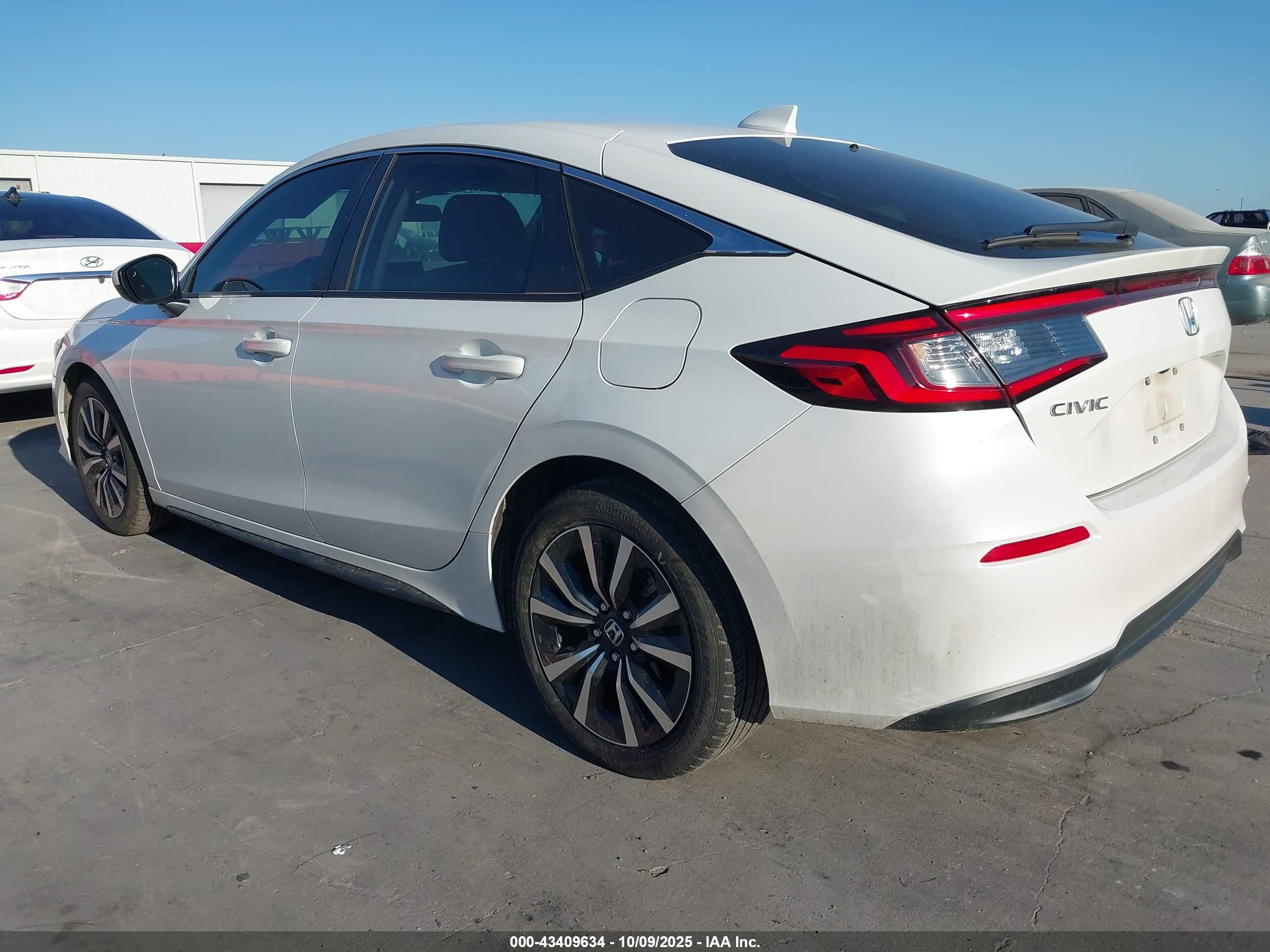 HONDA CIVIC image 3