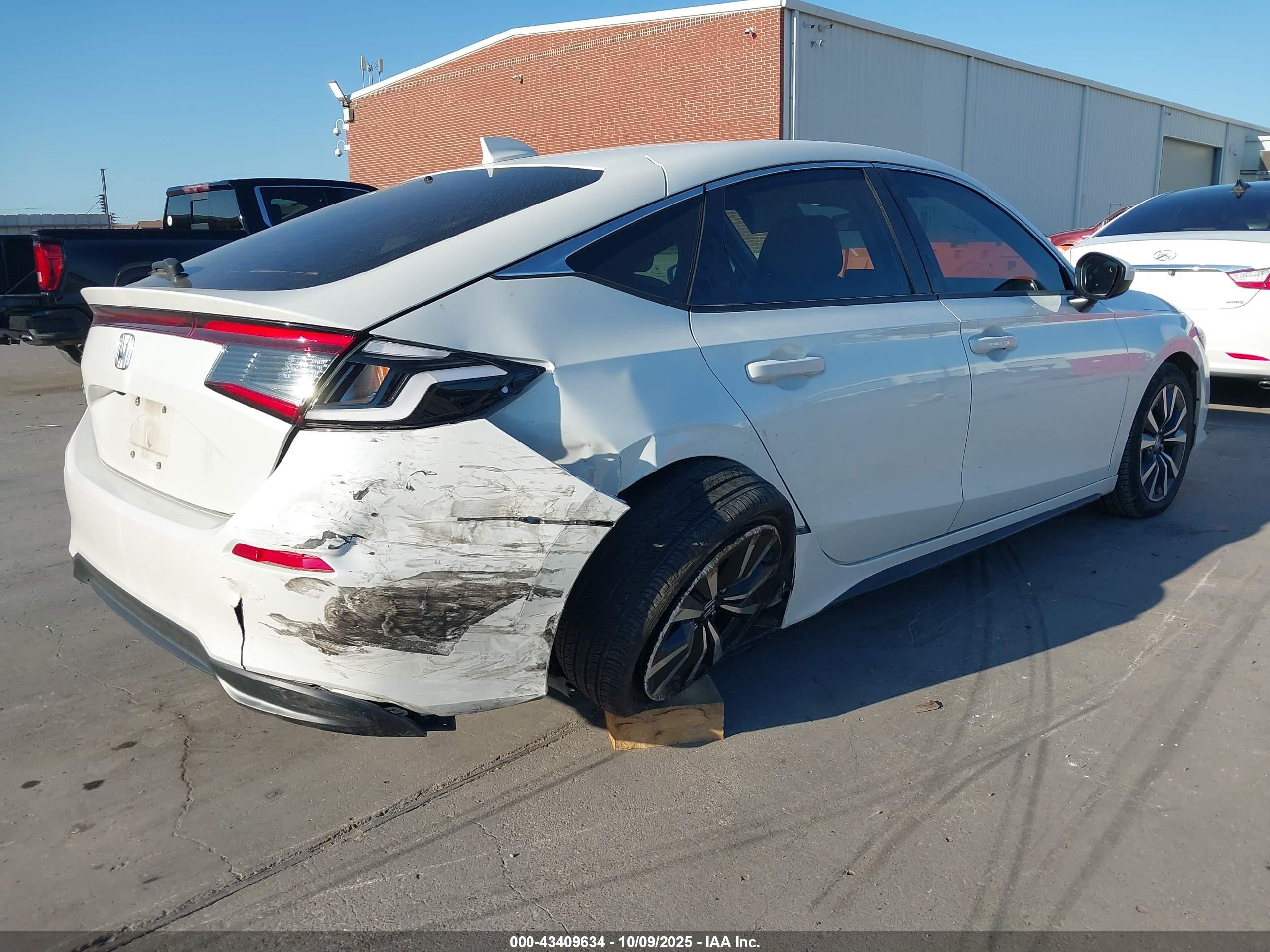 HONDA CIVIC image 4