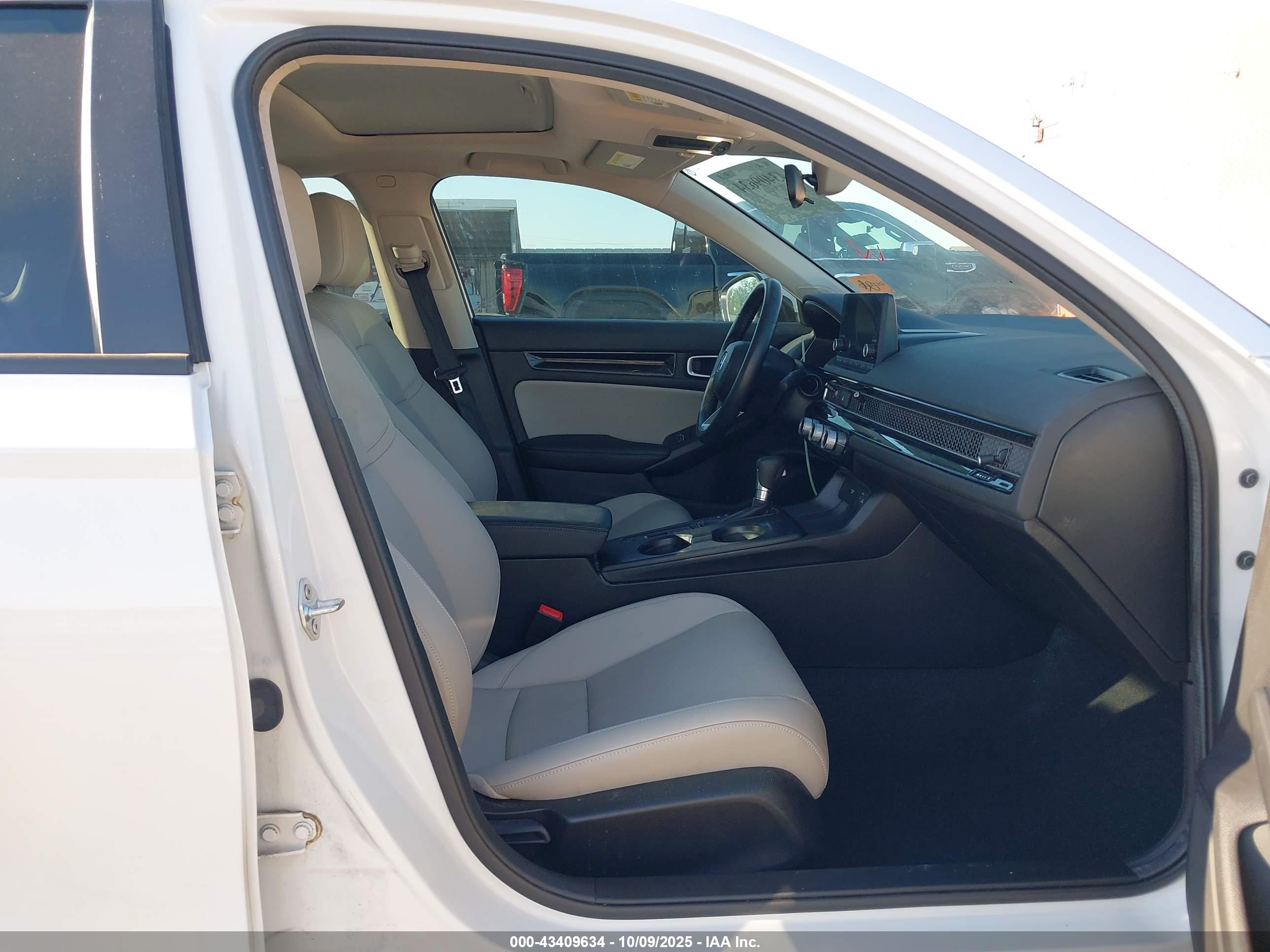 HONDA CIVIC image 5