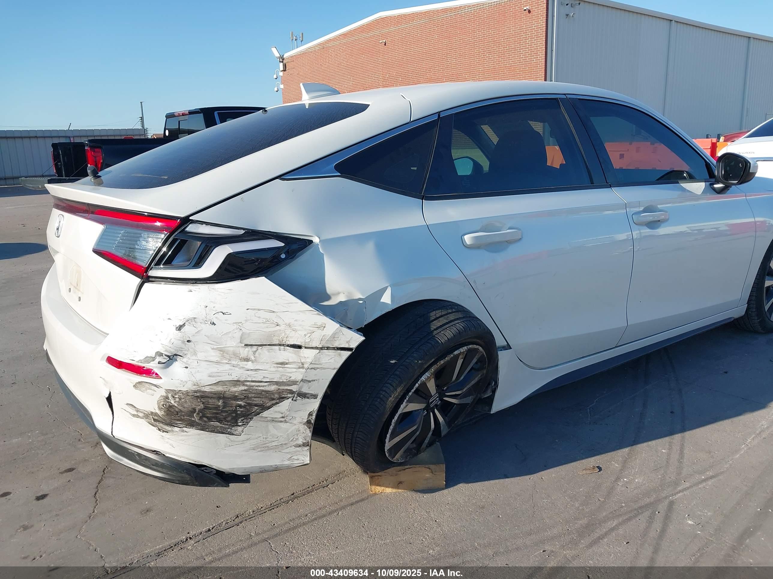 HONDA CIVIC image 6