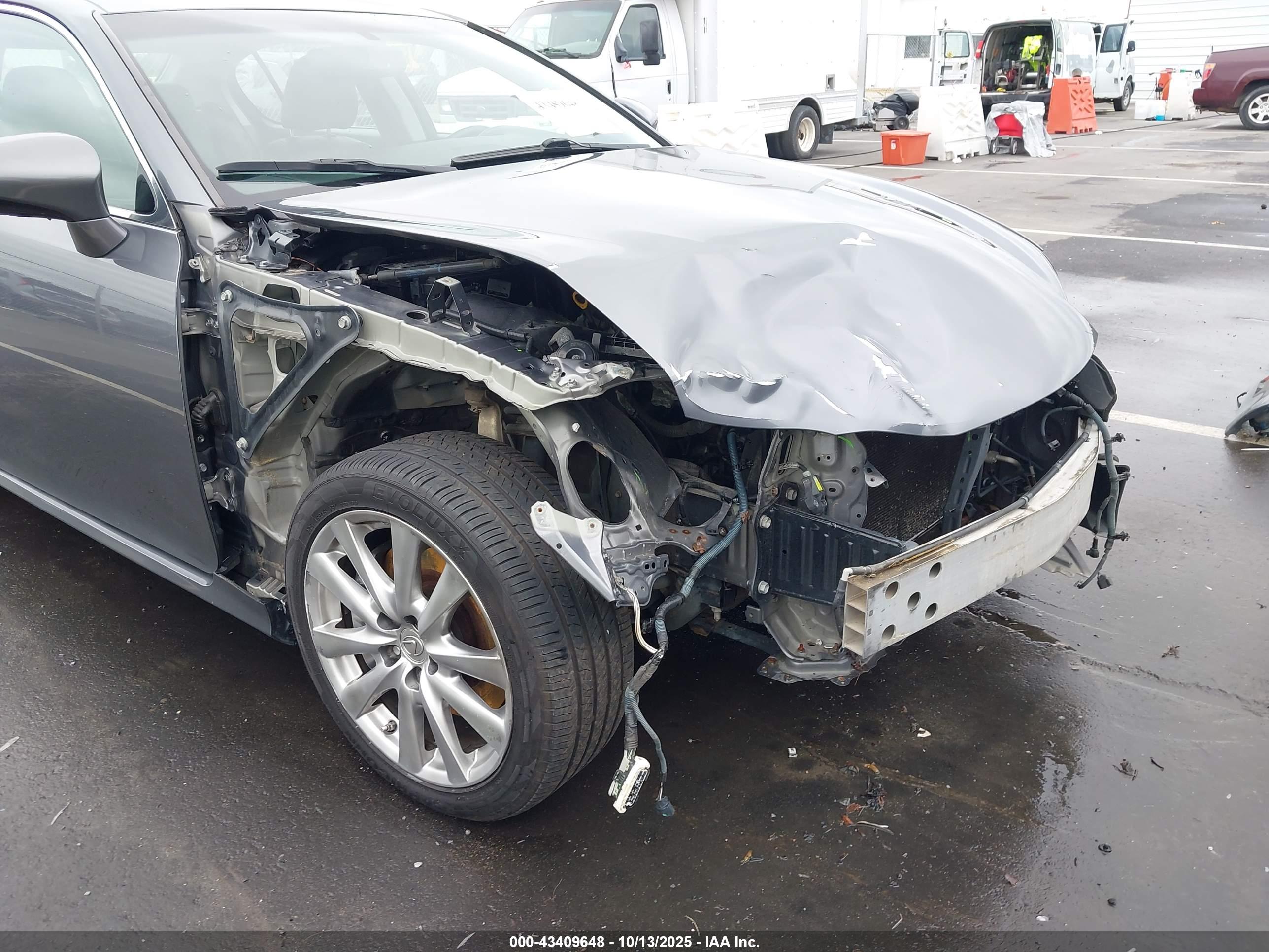 LEXUS GS image 6