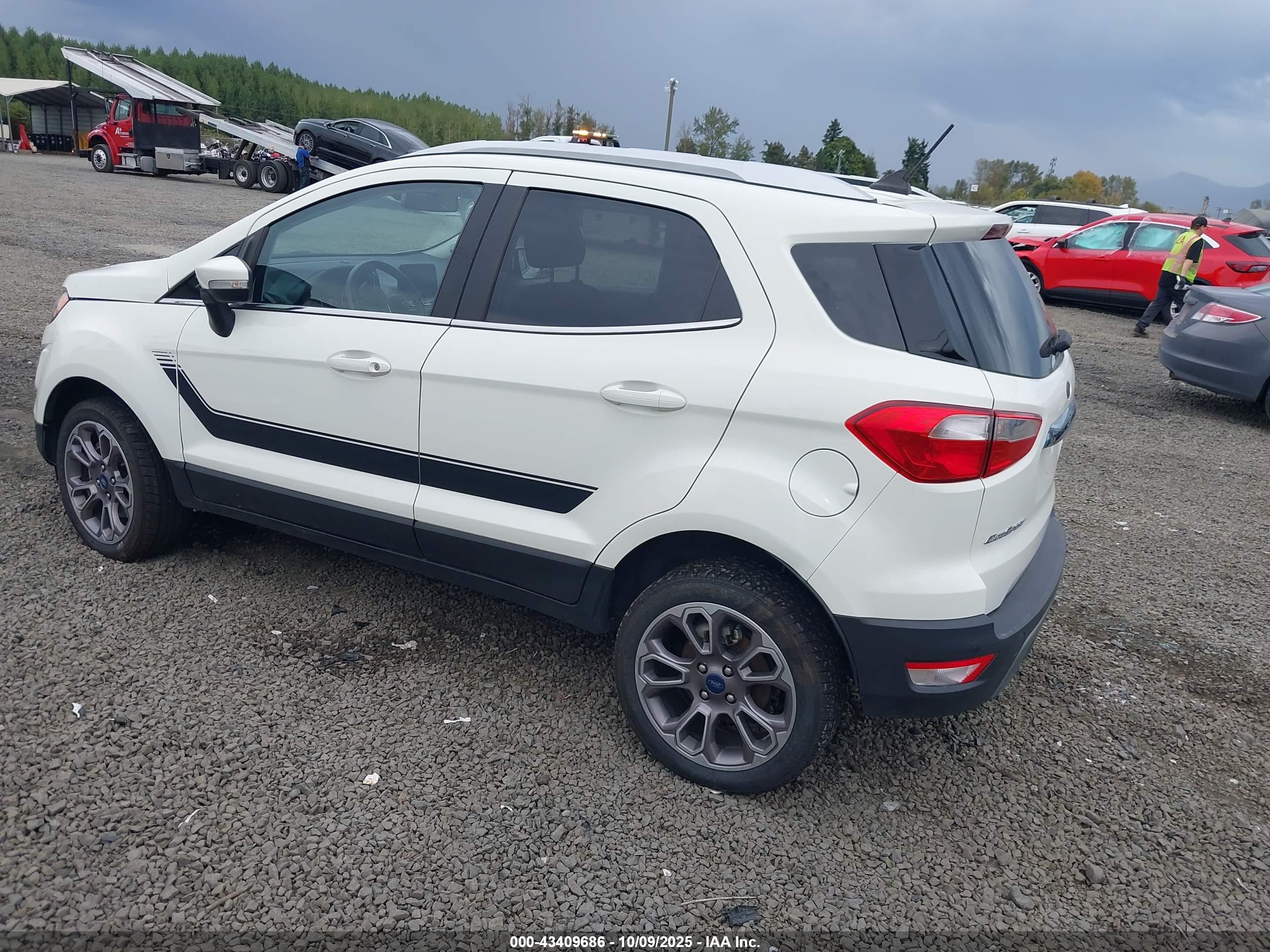 FORD ECOSPORT image 3