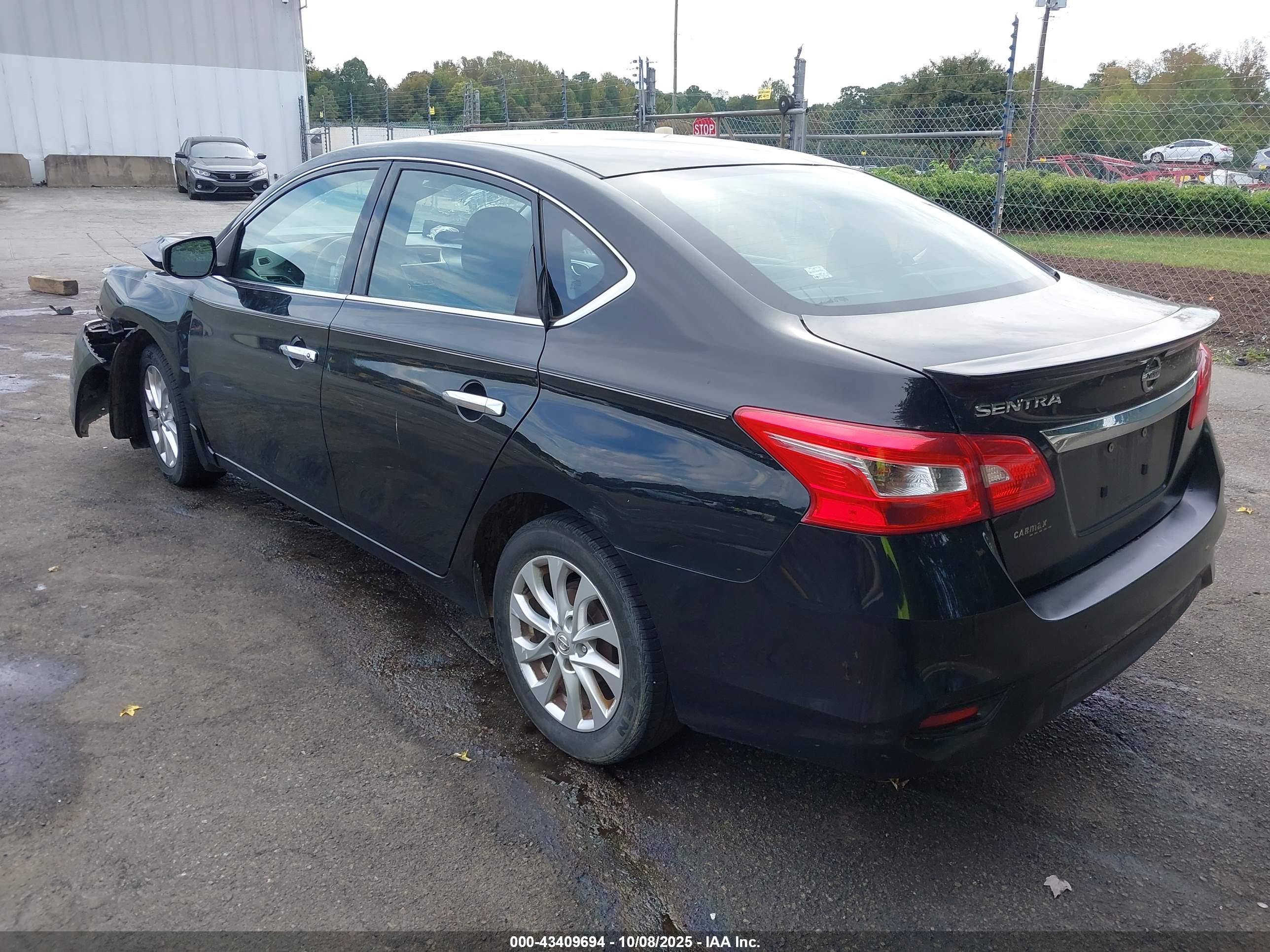 NISSAN SENTRA image 3