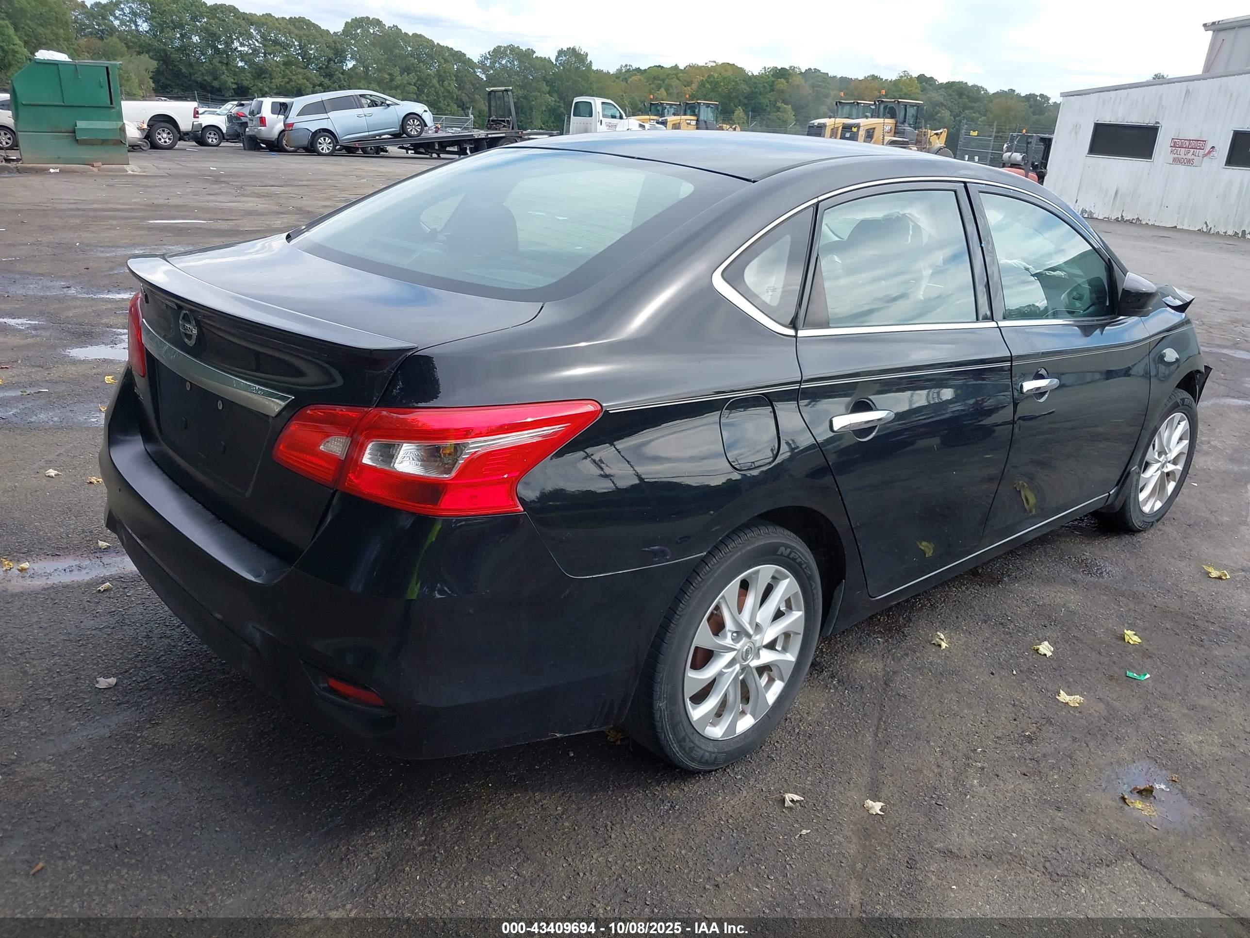 NISSAN SENTRA image 4
