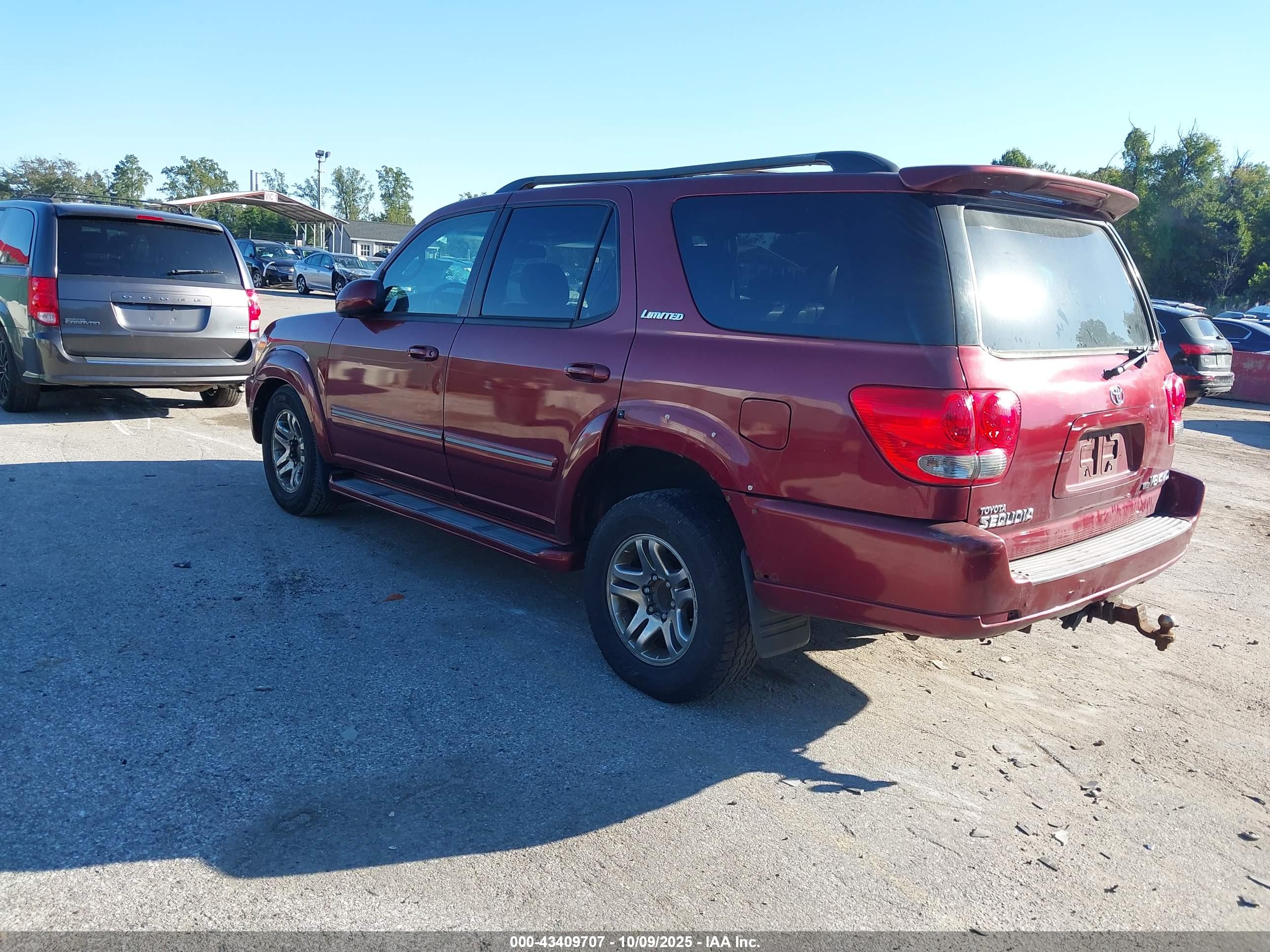 TOYOTA SEQUOIA image 3