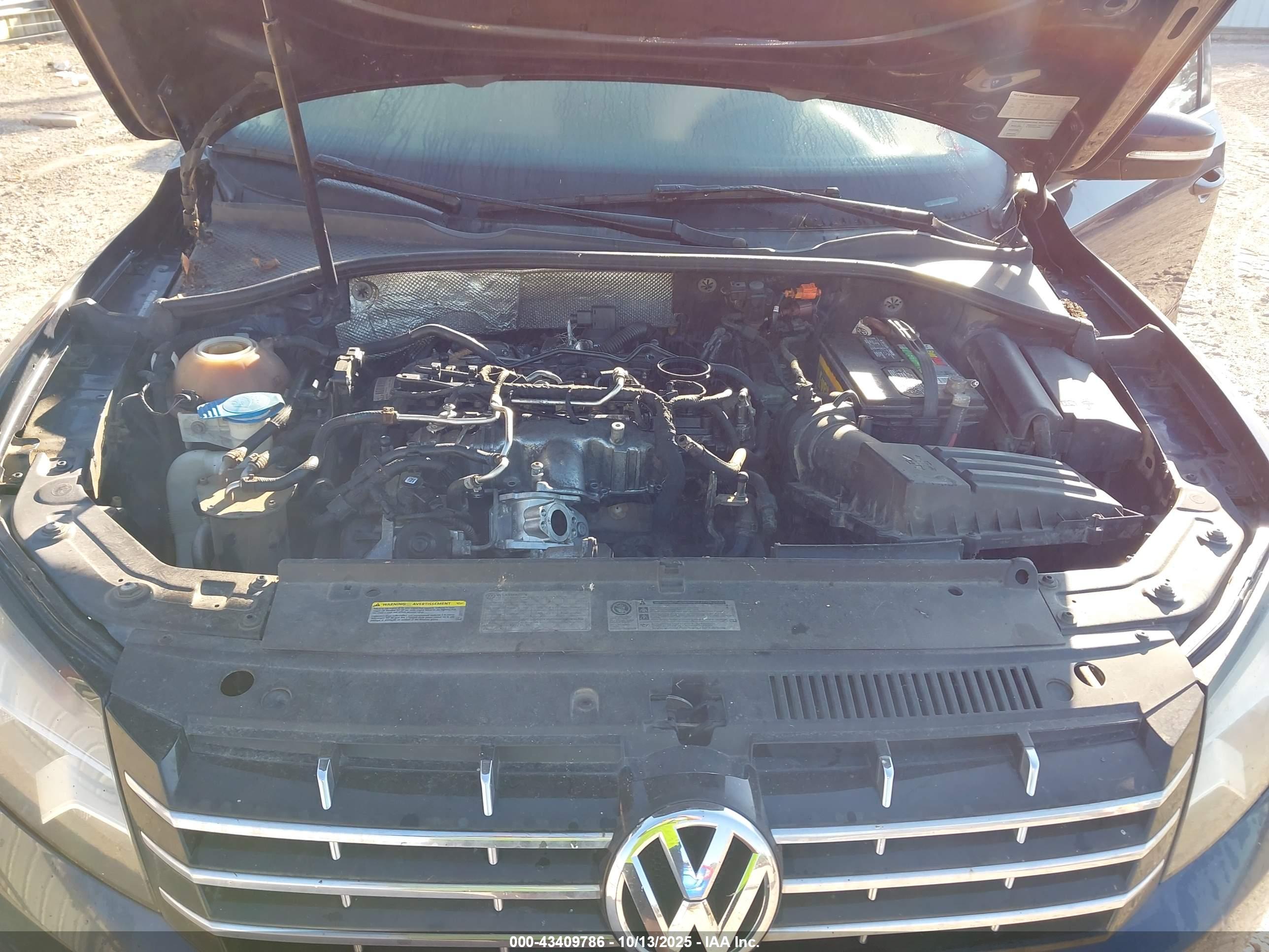 VOLKSWAGEN PASSAT image 10