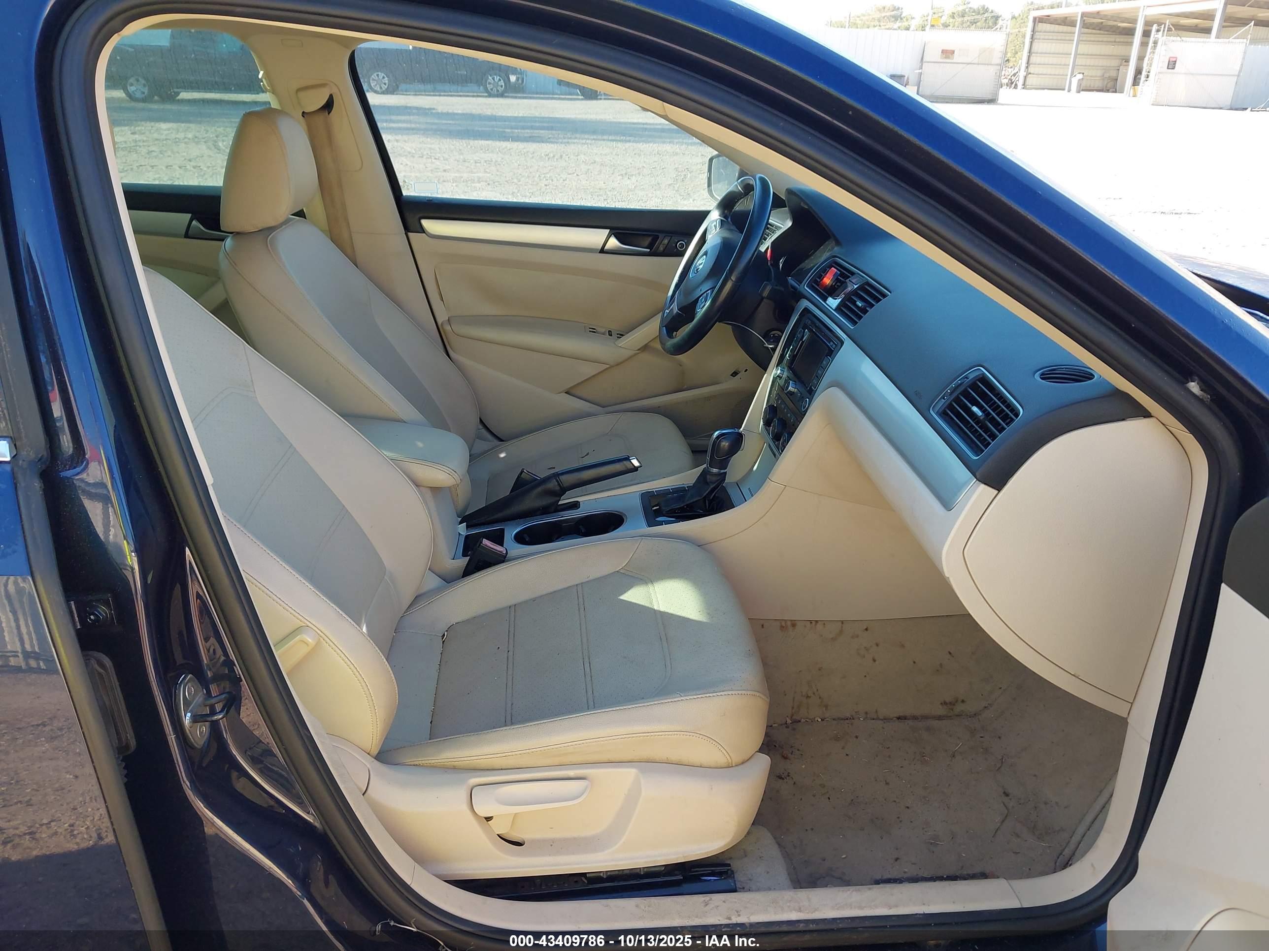 VOLKSWAGEN PASSAT image 5