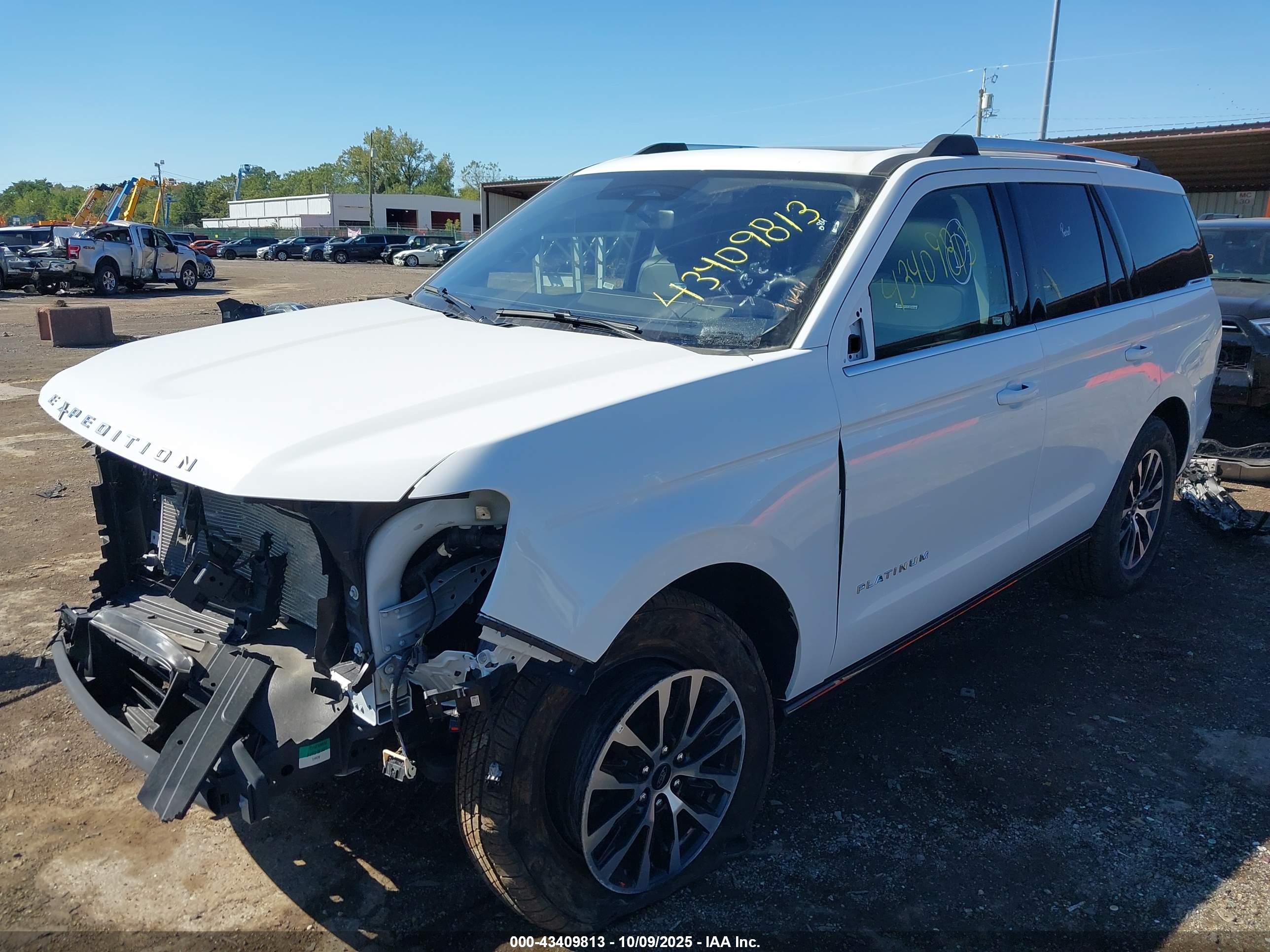 FORD EXPEDITION image 2