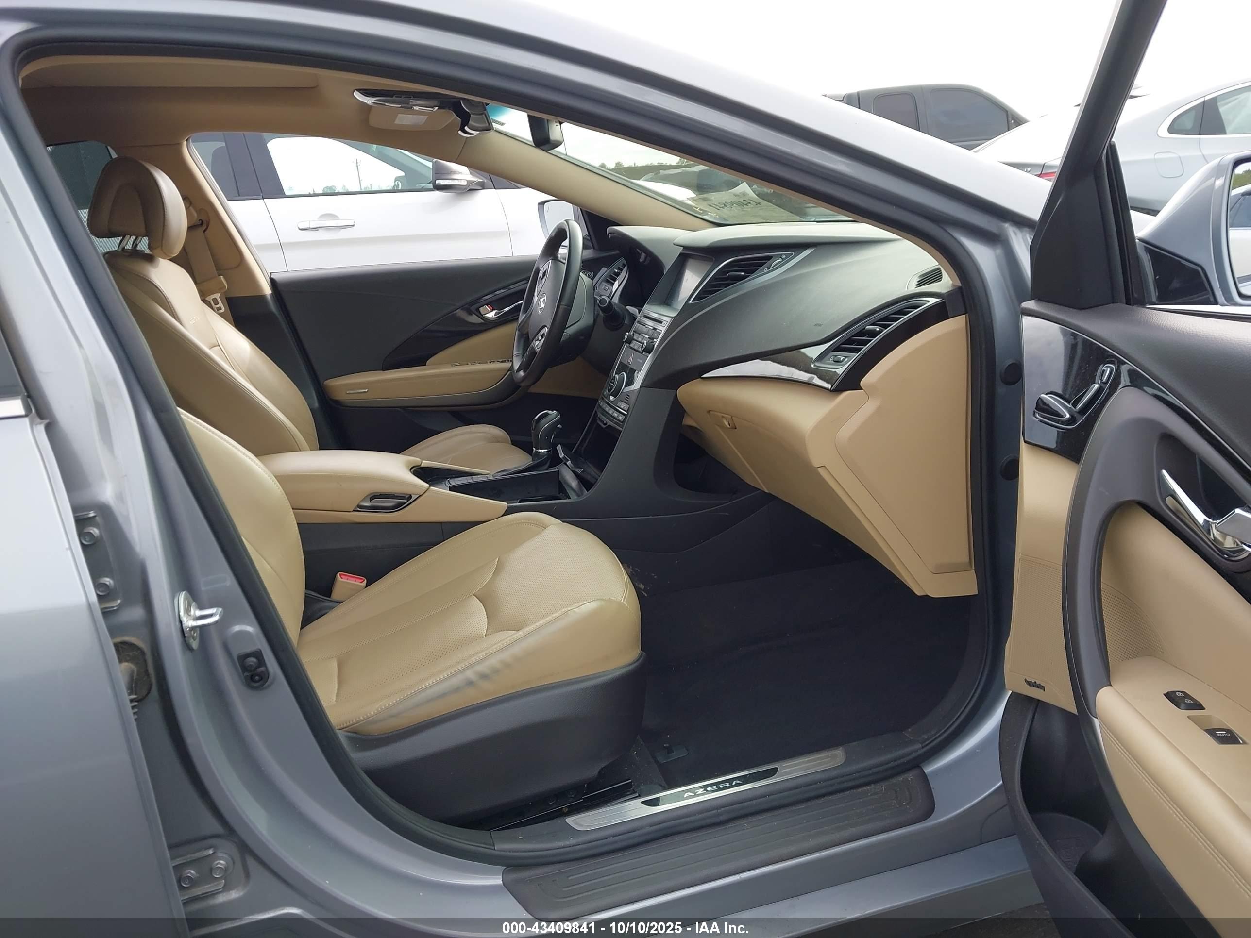 HYUNDAI AZERA image 5