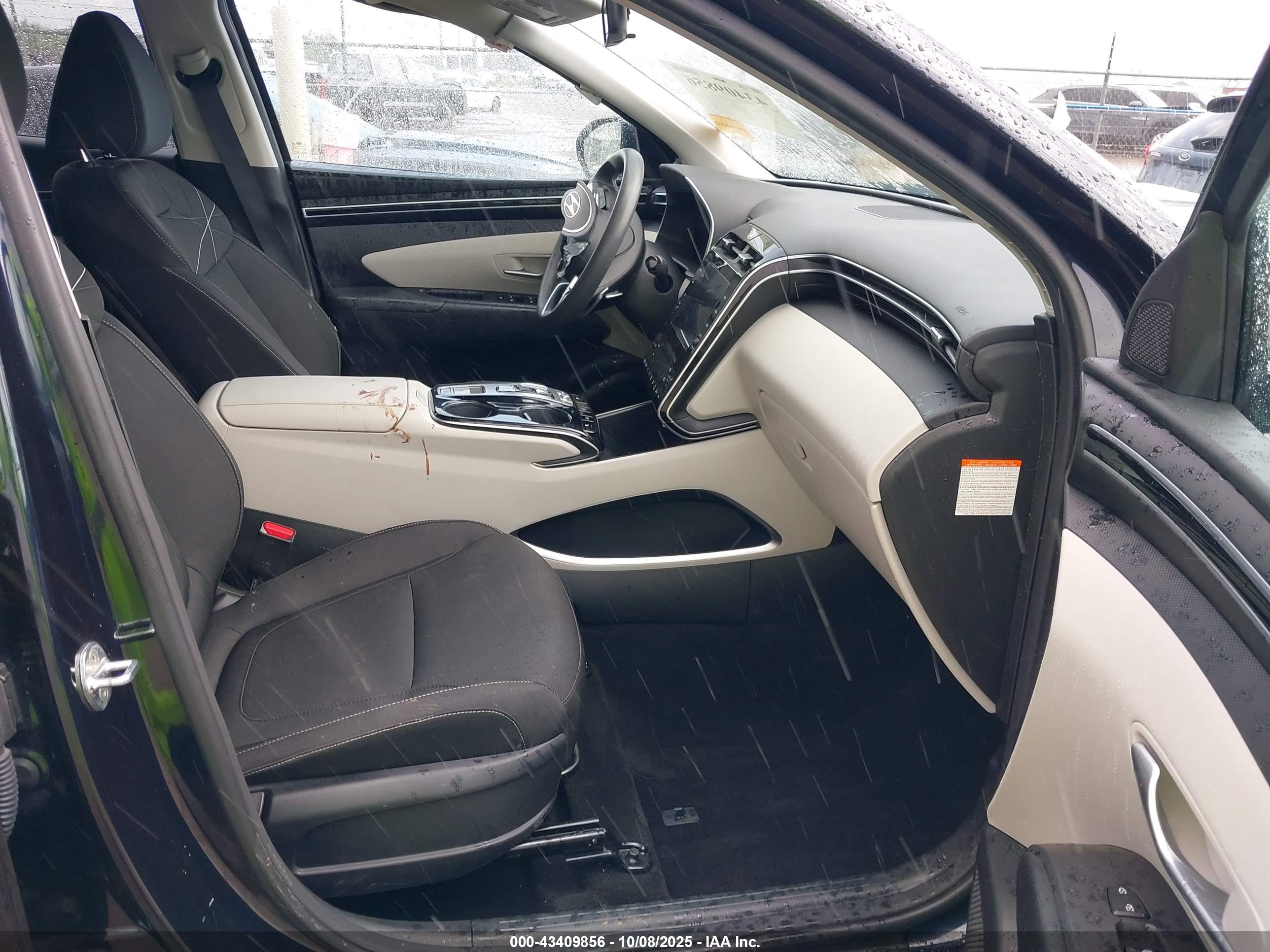 HYUNDAI TUCSON image 5