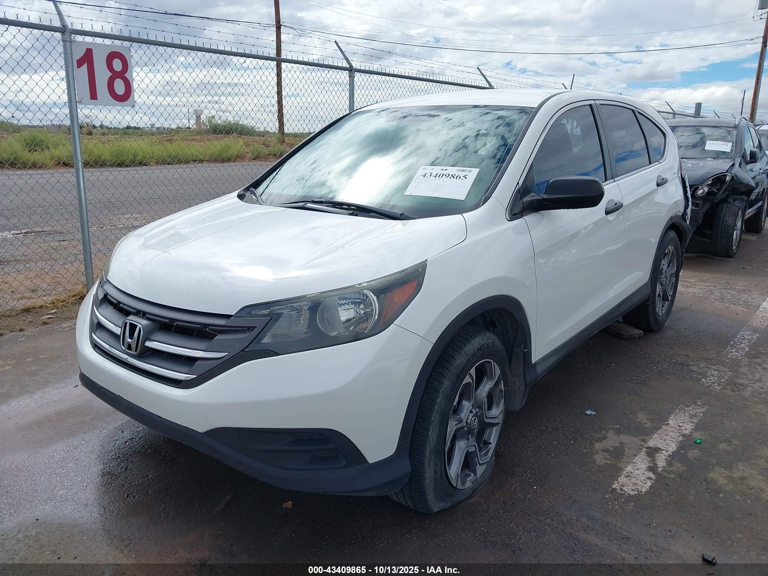 HONDA CR-V image 2